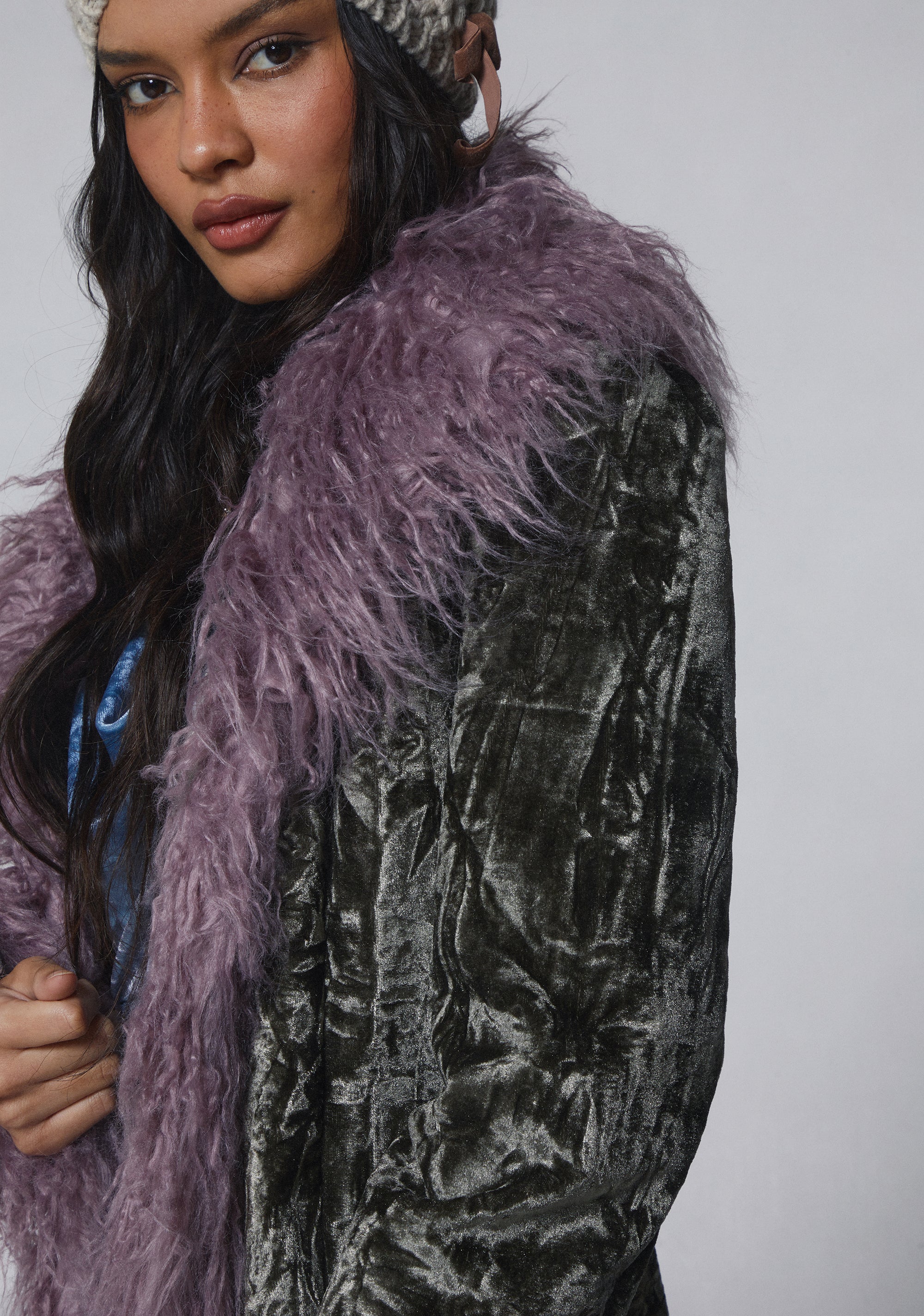 Art Magic Velvet Coat - Image 6