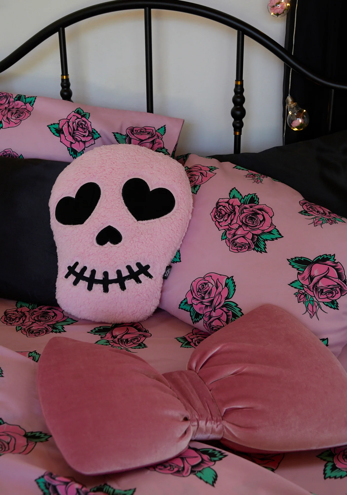 Big Smiles Skull Pillow - Image 6