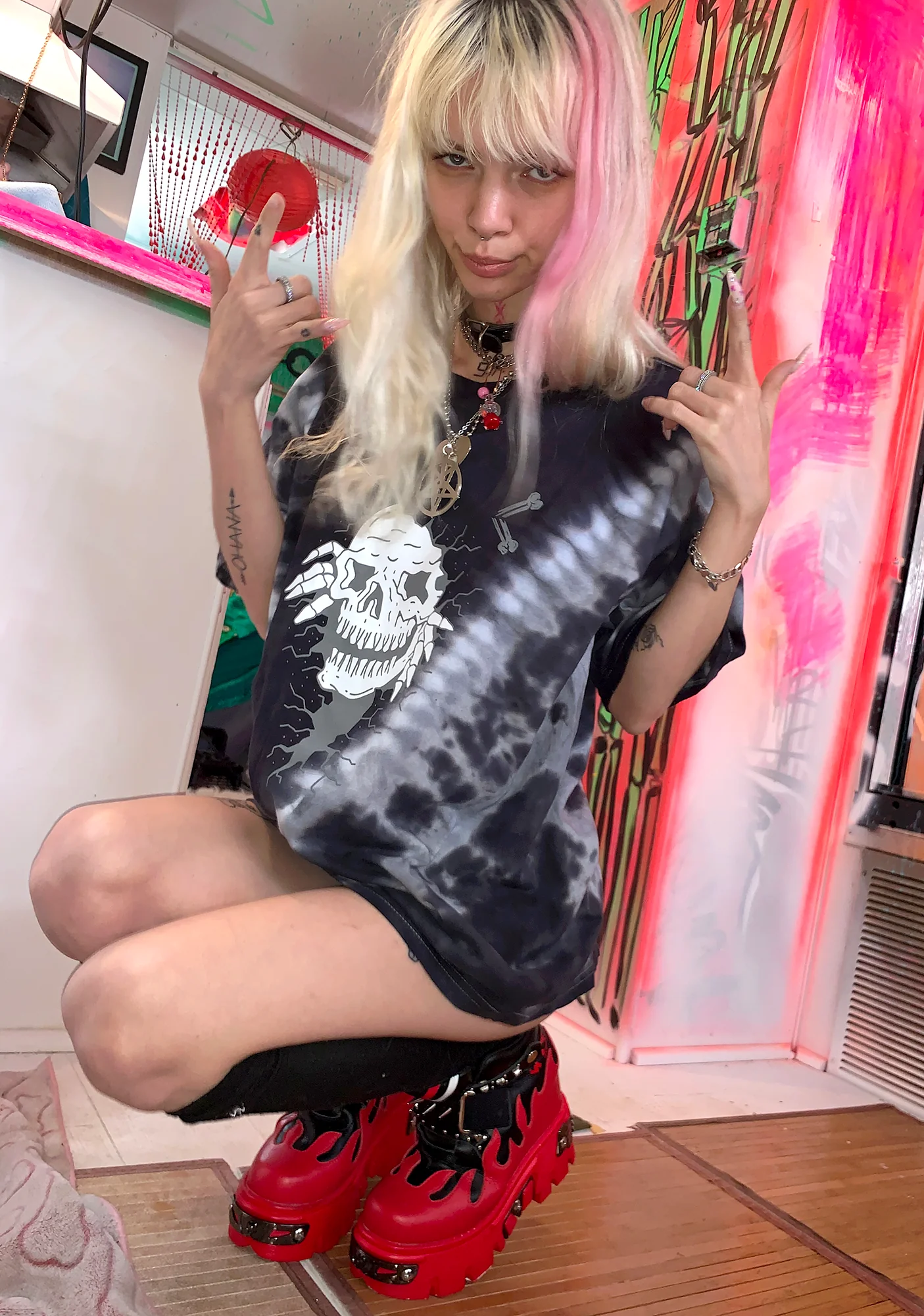 Black Tie Dye Crack Head Graphic Tee - Image 3