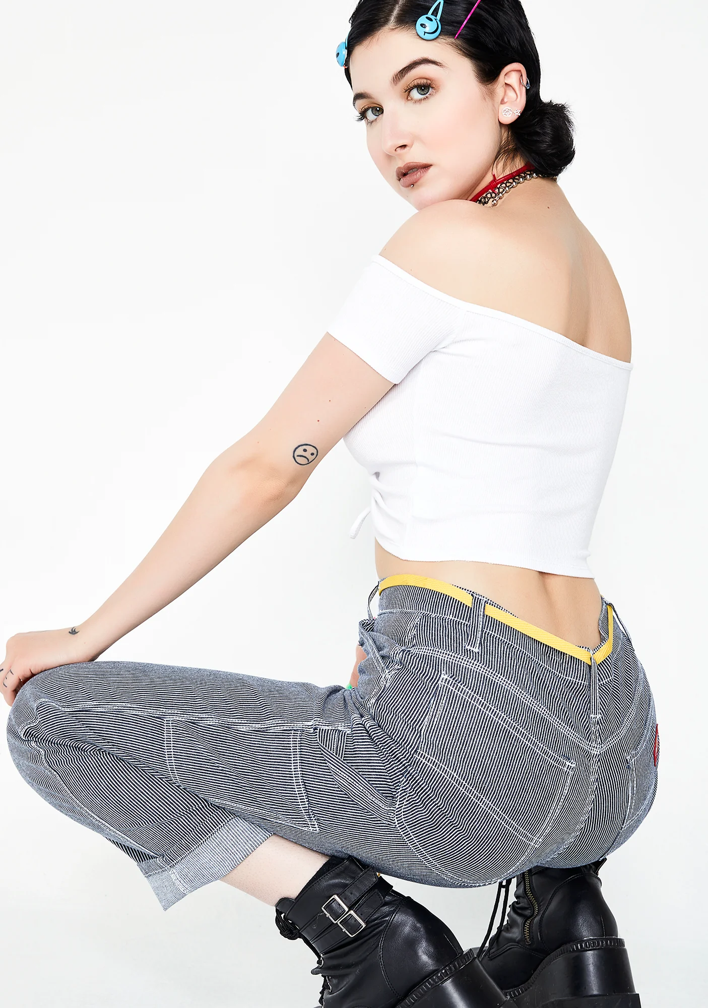 Chill That'z Tight Crop Top - Image 4