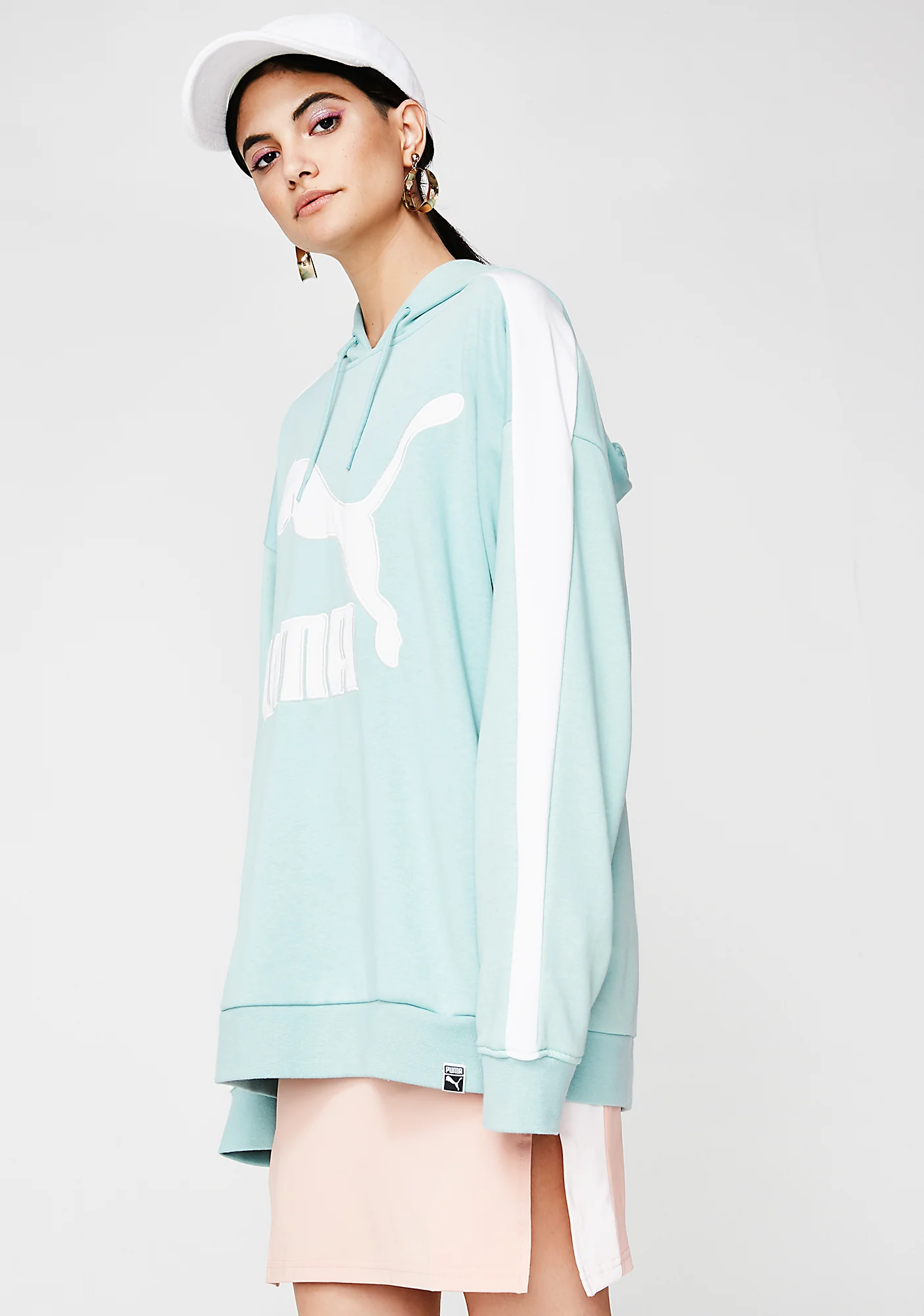 Classics Logo T7 Hoodie - Image 3