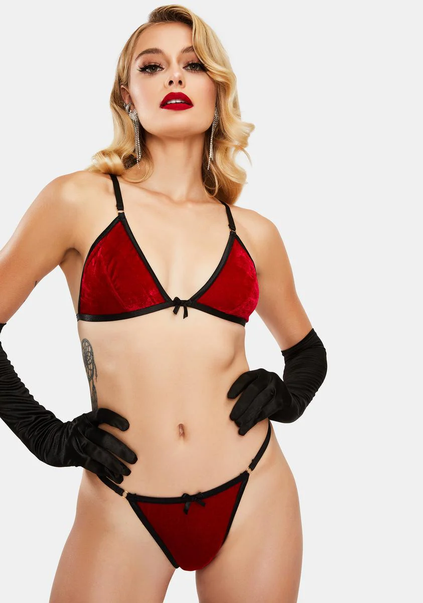 Crimson Crushin' On U Velvet Bra Set - Image 5