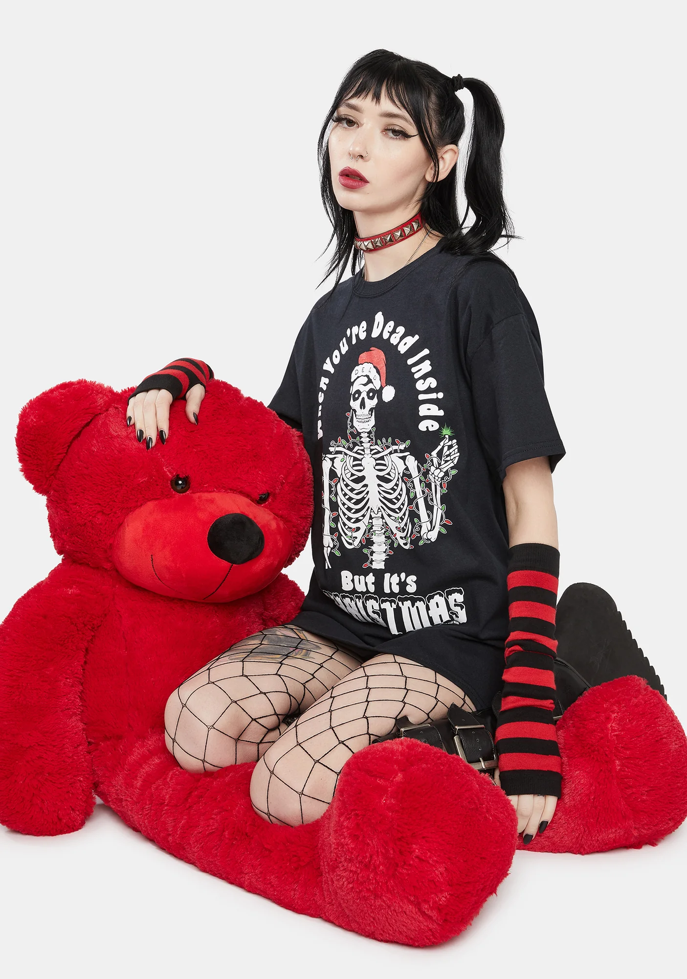 Dead Inside Christmas Graphic Tee - Image 2