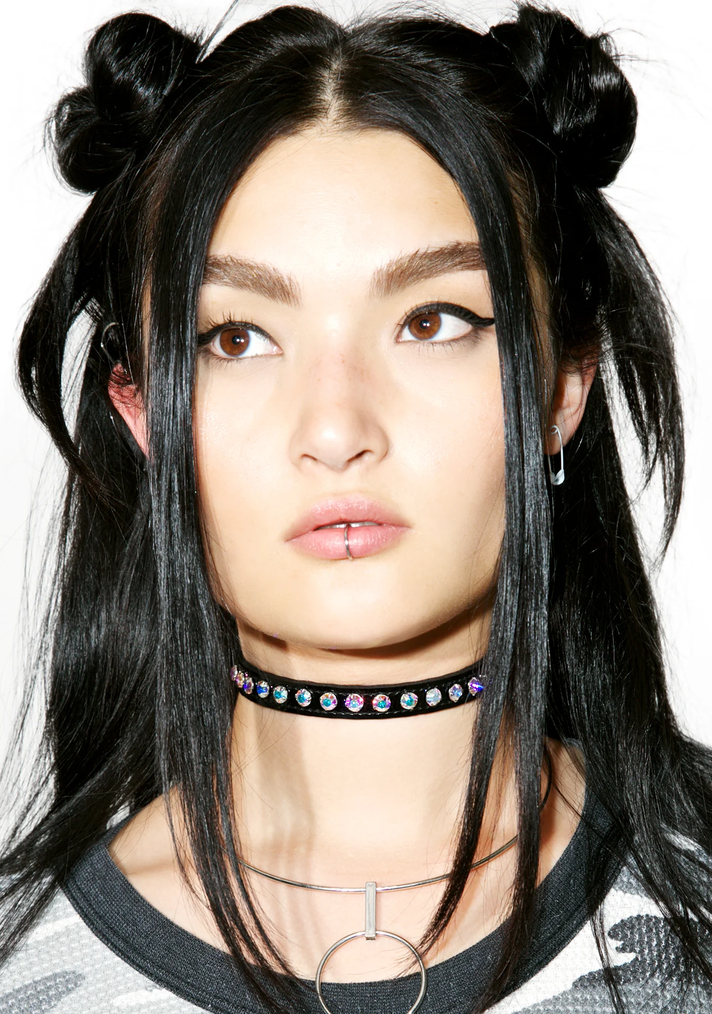 Diva Aurora Borealis Choker - Image 4
