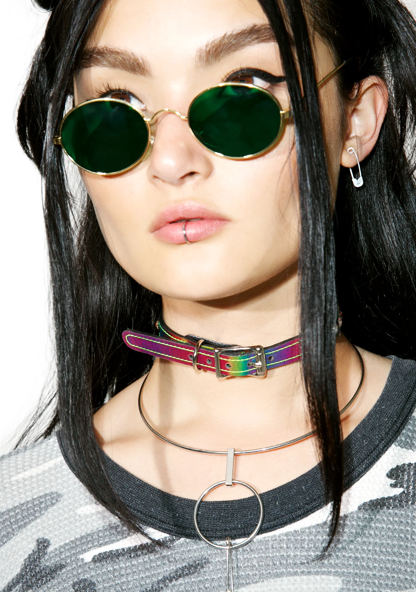 Diva Aurora Borealis Choker - Image 5