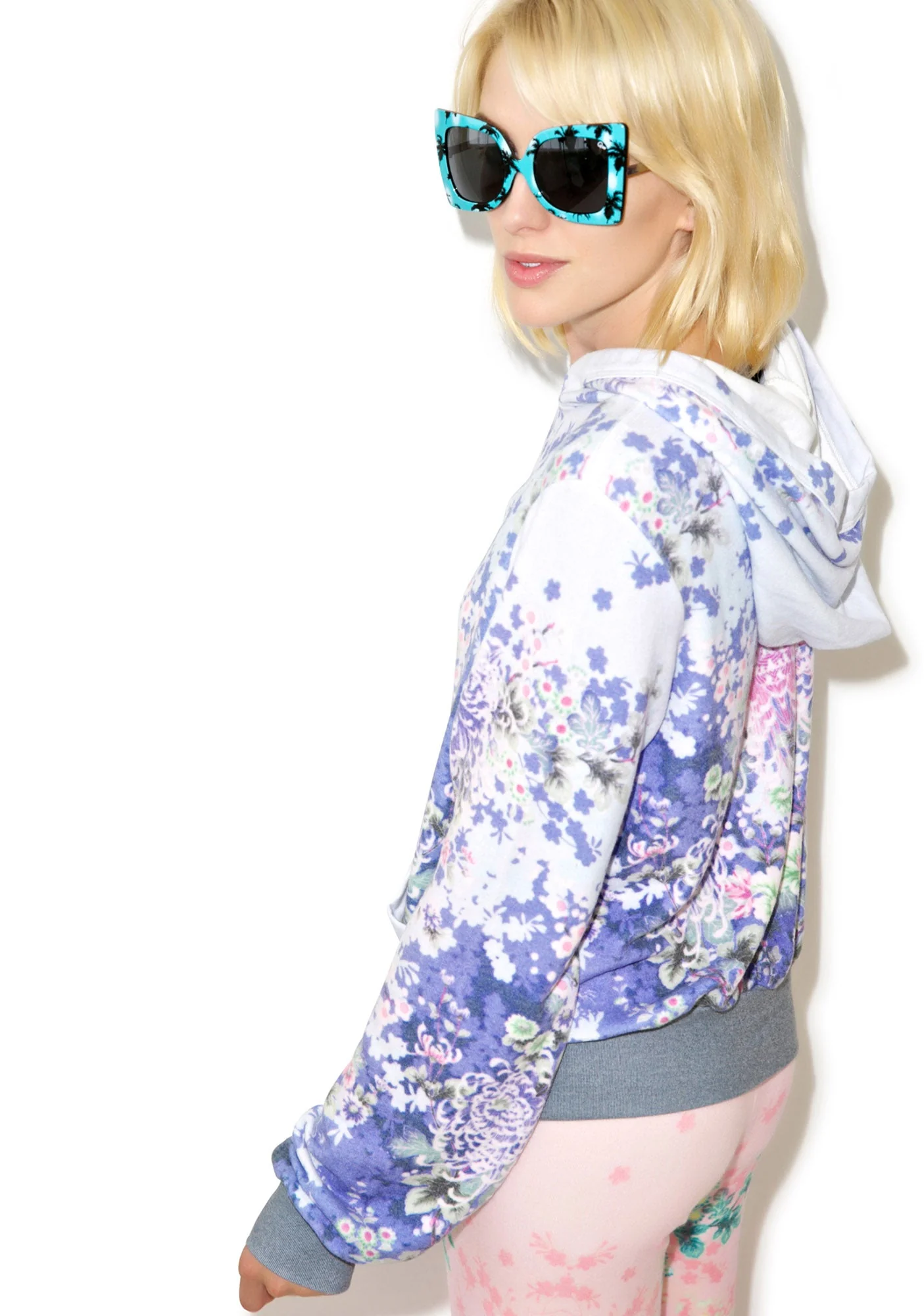 Electric Kimono Malibu Pullover - Dark Red - Image 6