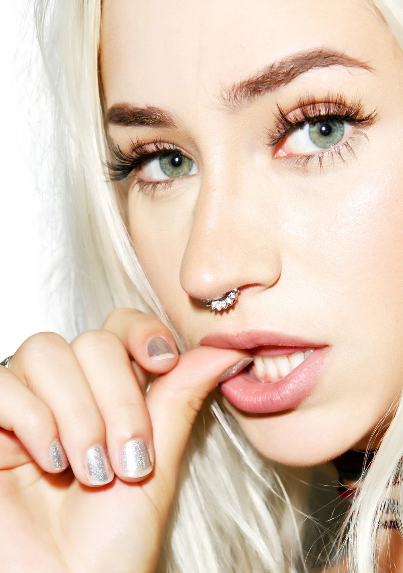 Enchantress Septum Clip - Gold - Image 9