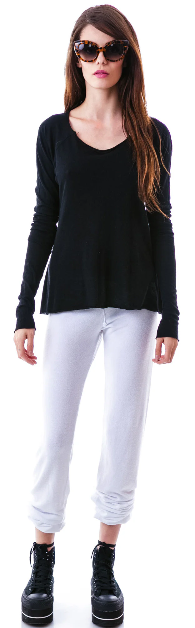 Essentials Cozy Raglan - Black - Image 9