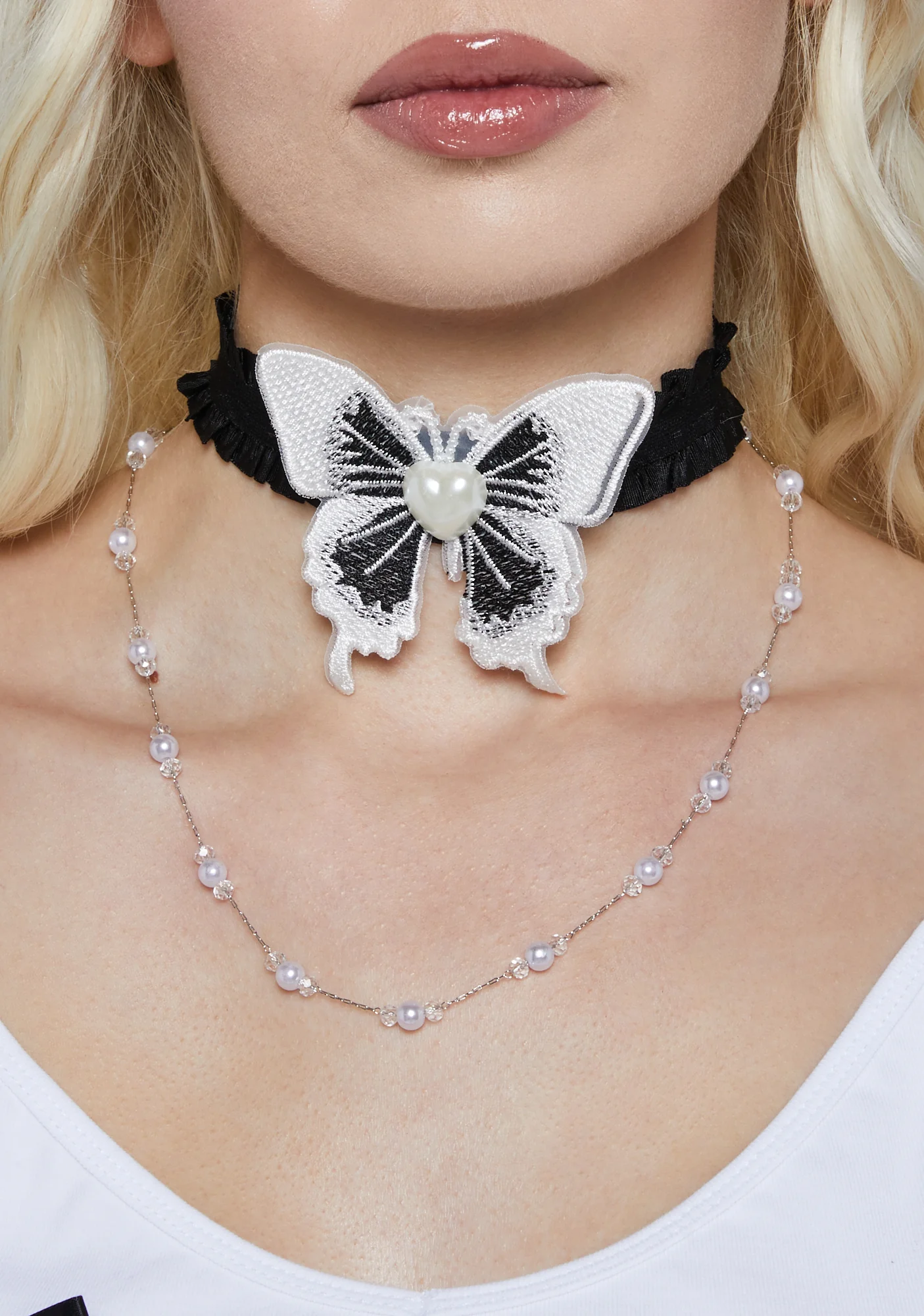 Flattering Promises Choker Set - Image 3