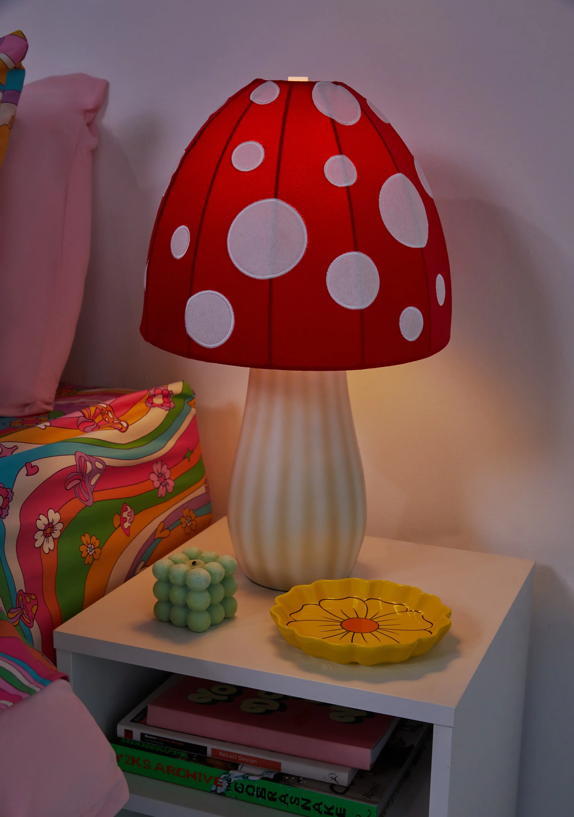 Fungi Fantasy Mushroom Lamp - Image 4