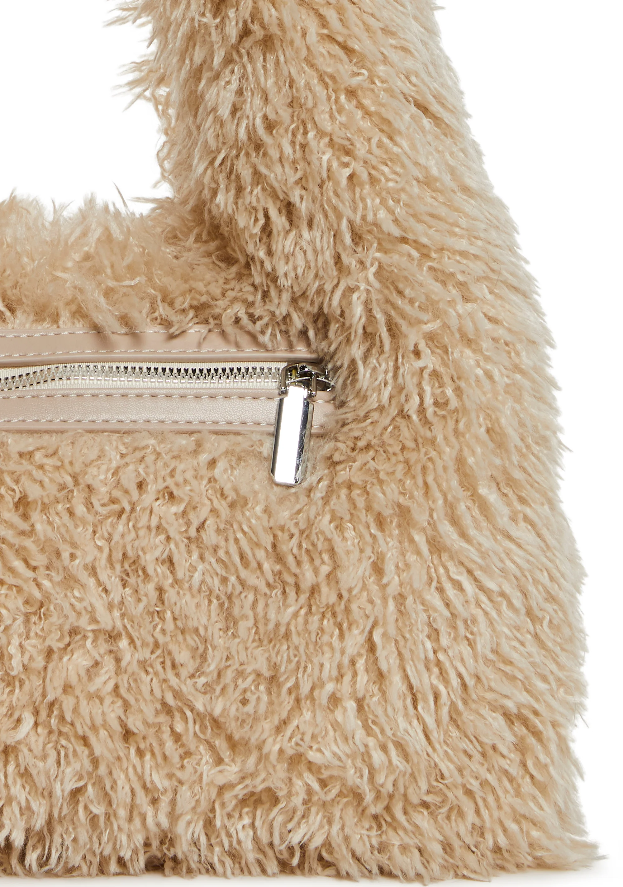 Cutie Heart Faux Fur Shoulder Bag - Image 3