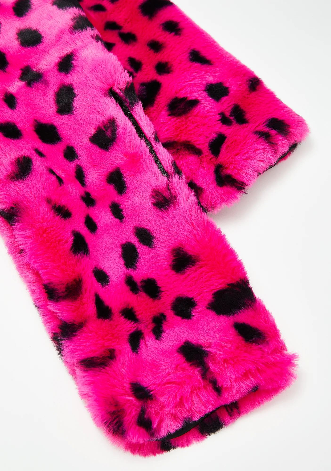 Furry Leopard Scarf - Image 2