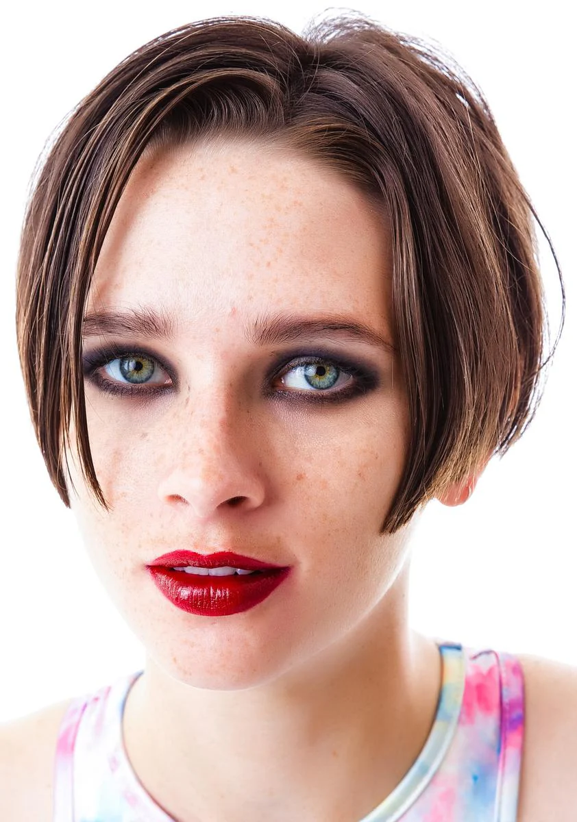 Glamour 101 Opaque Lipstick - Dark Pink - Image 6