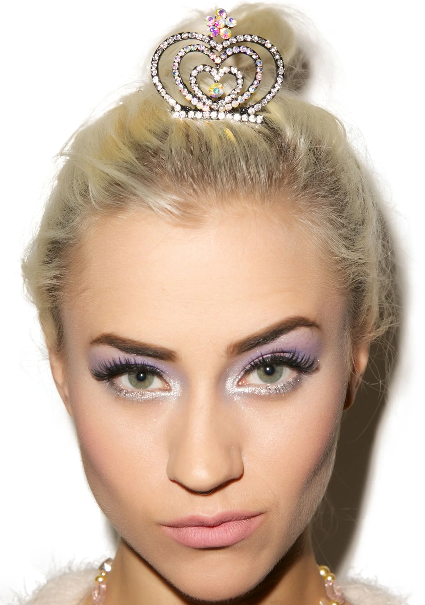 Glistining Hearts Tiara - White - Image 4