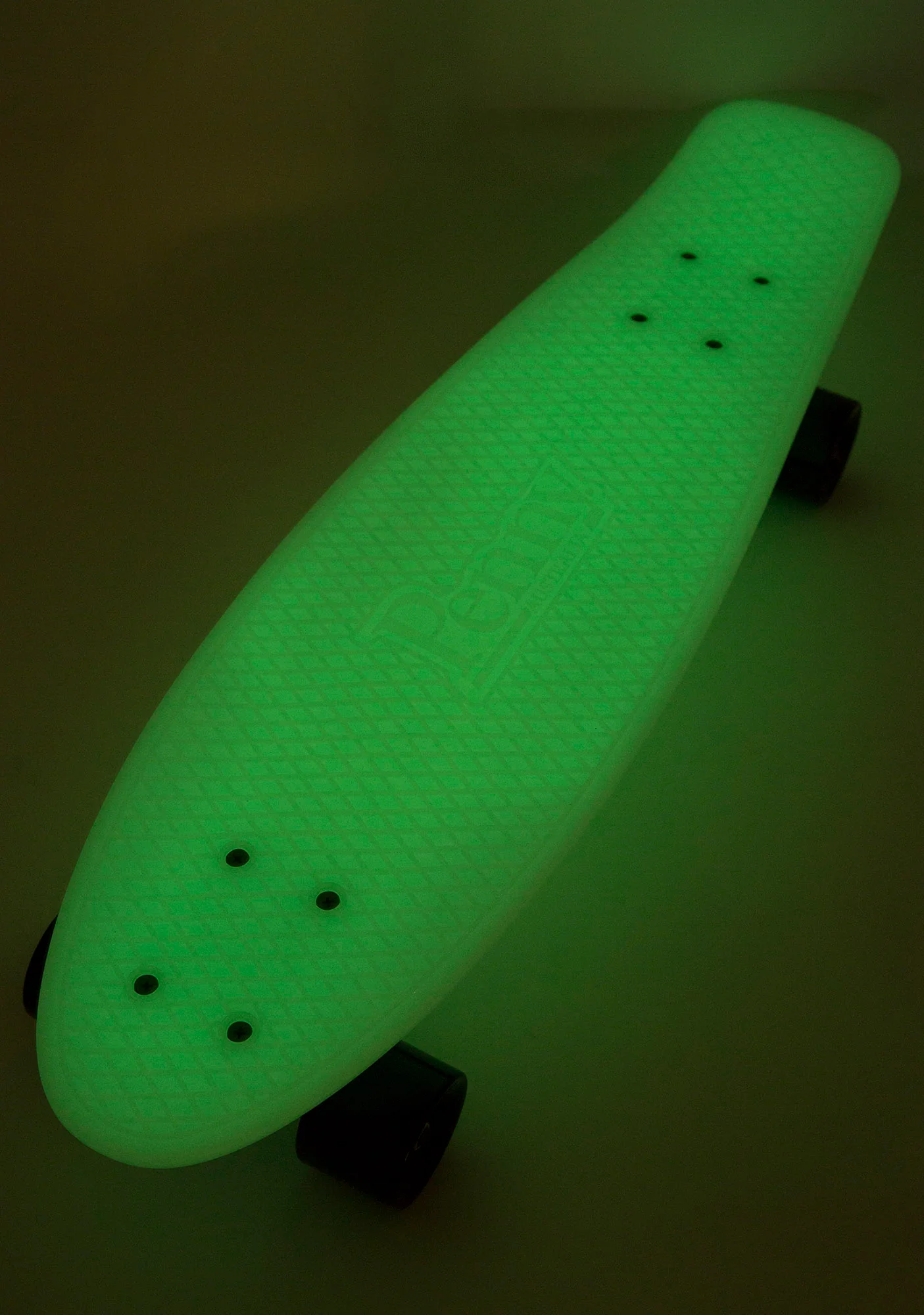 Glo In The Dark Tour Penny Board - Image 4