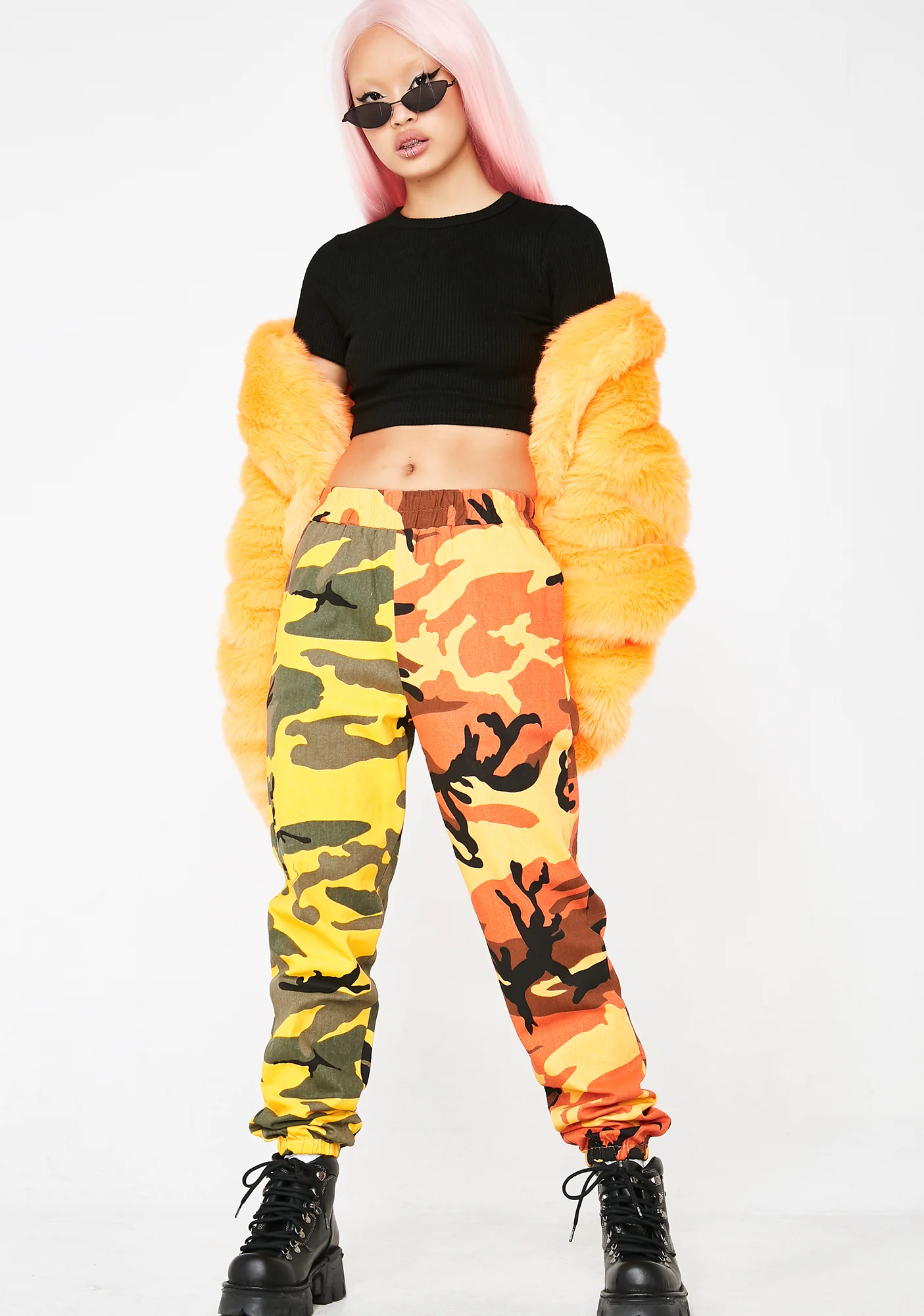Glowin' So Vain Camo Pants - Image 5