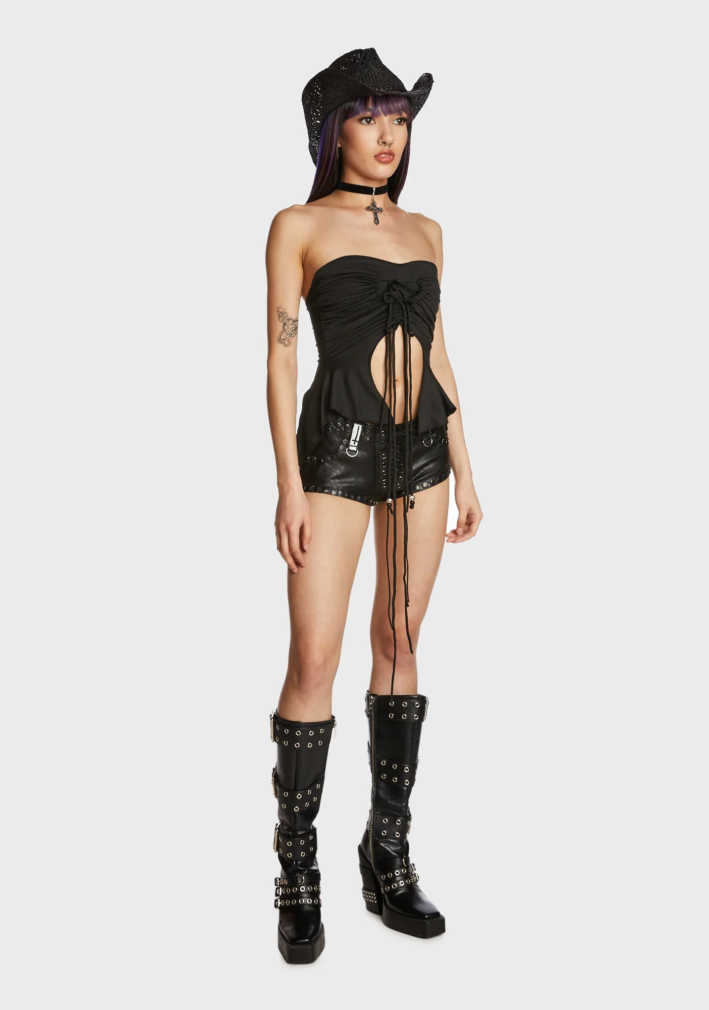 Going Mainstream Crop Top - Black - Image 3