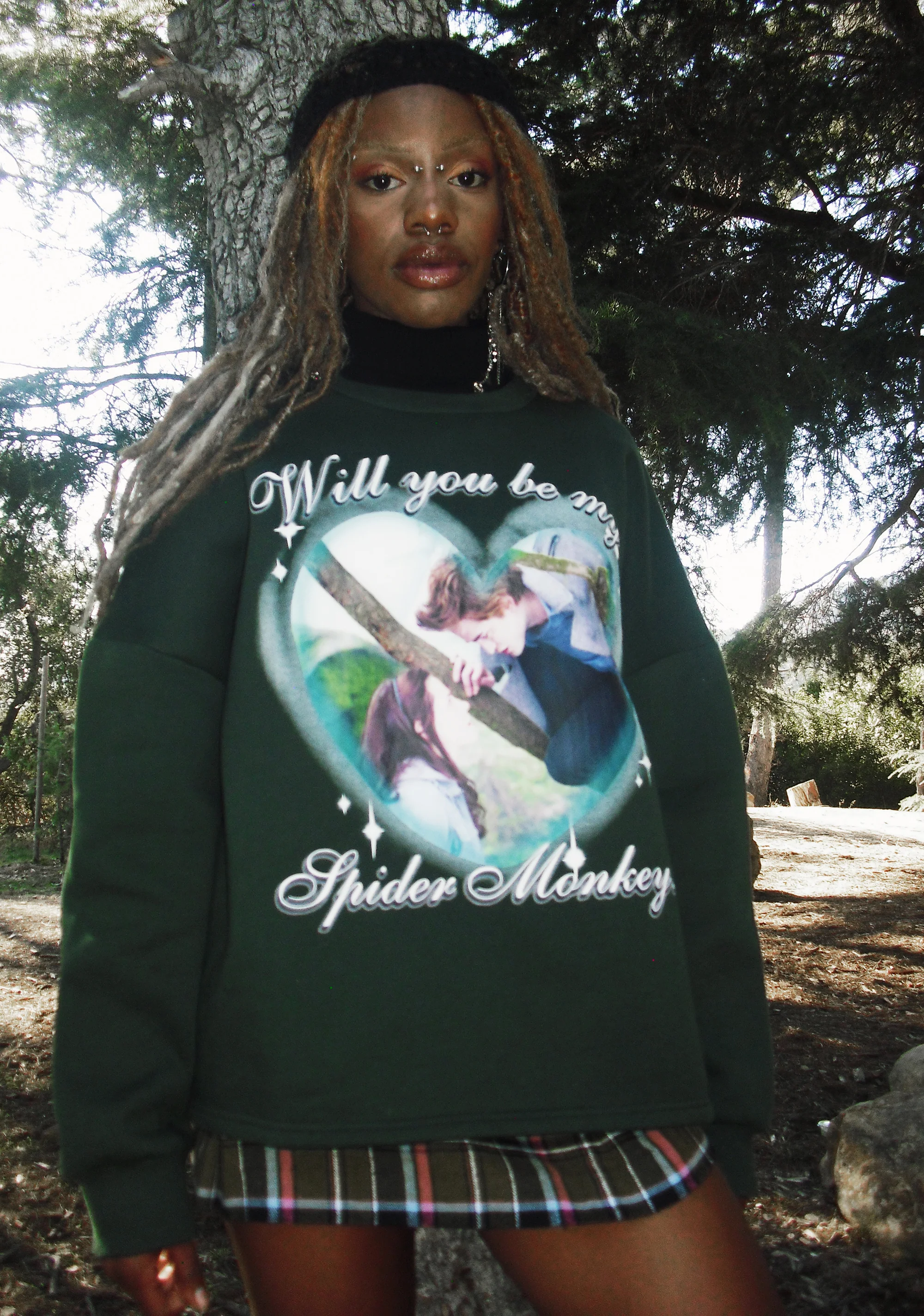 Hold On Tight Graphic Sweatshirt - Image 7