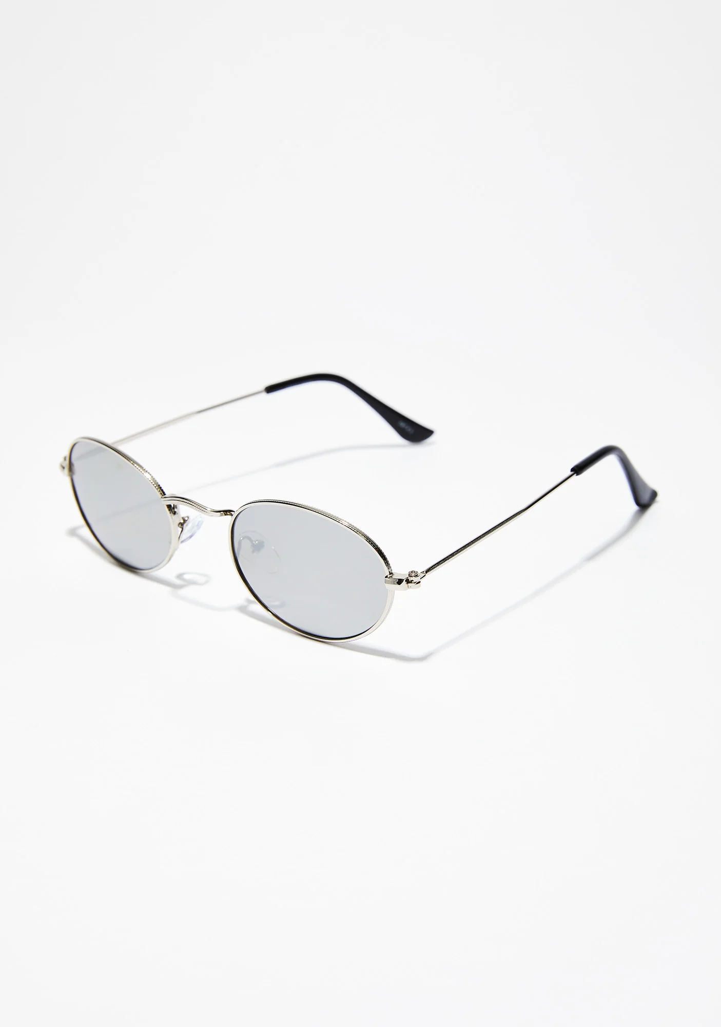 Hot Nights Mirrored Sunglasses - Image 4