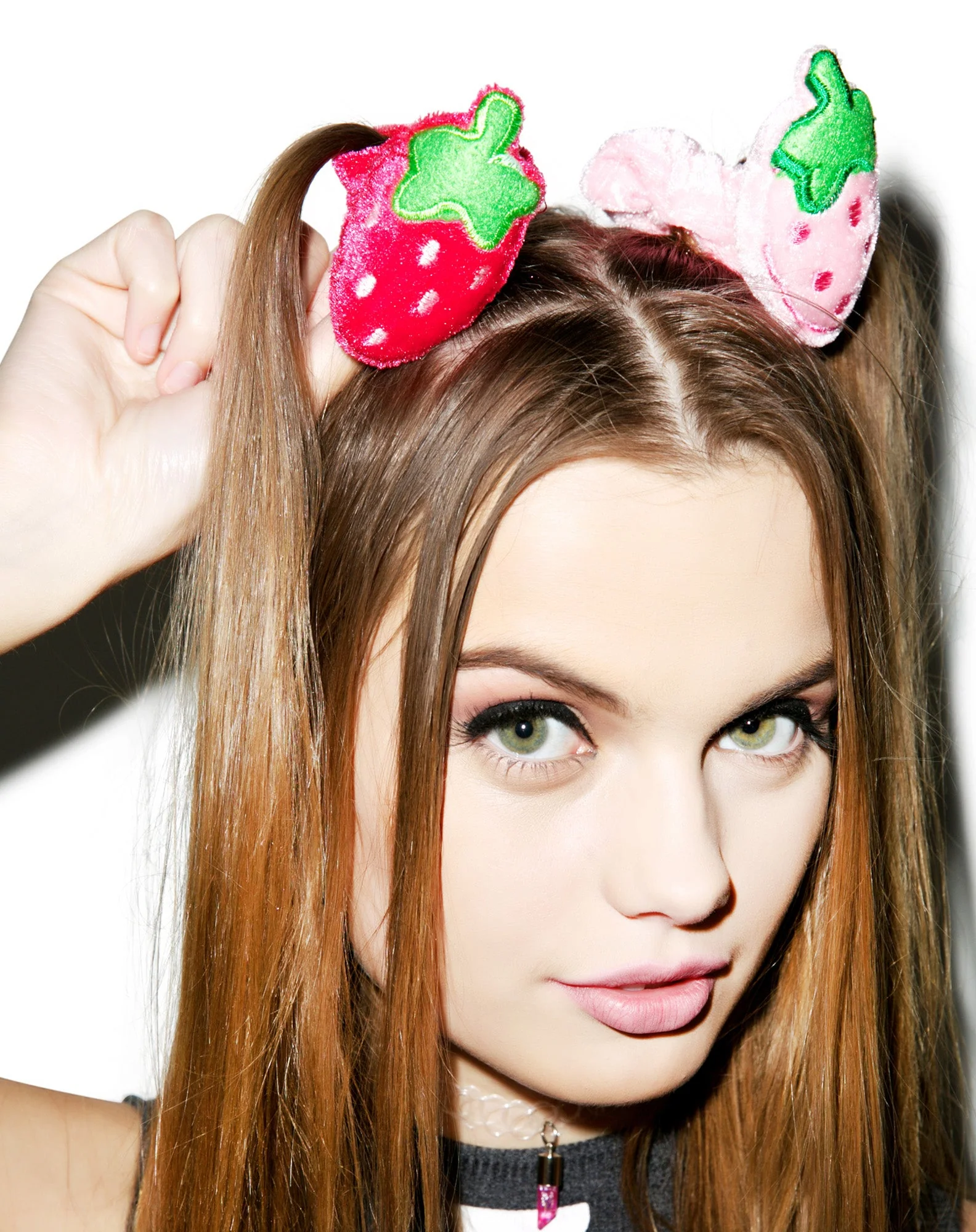 Ichigo Plush Scrunchie - Dark Pink - Image 3