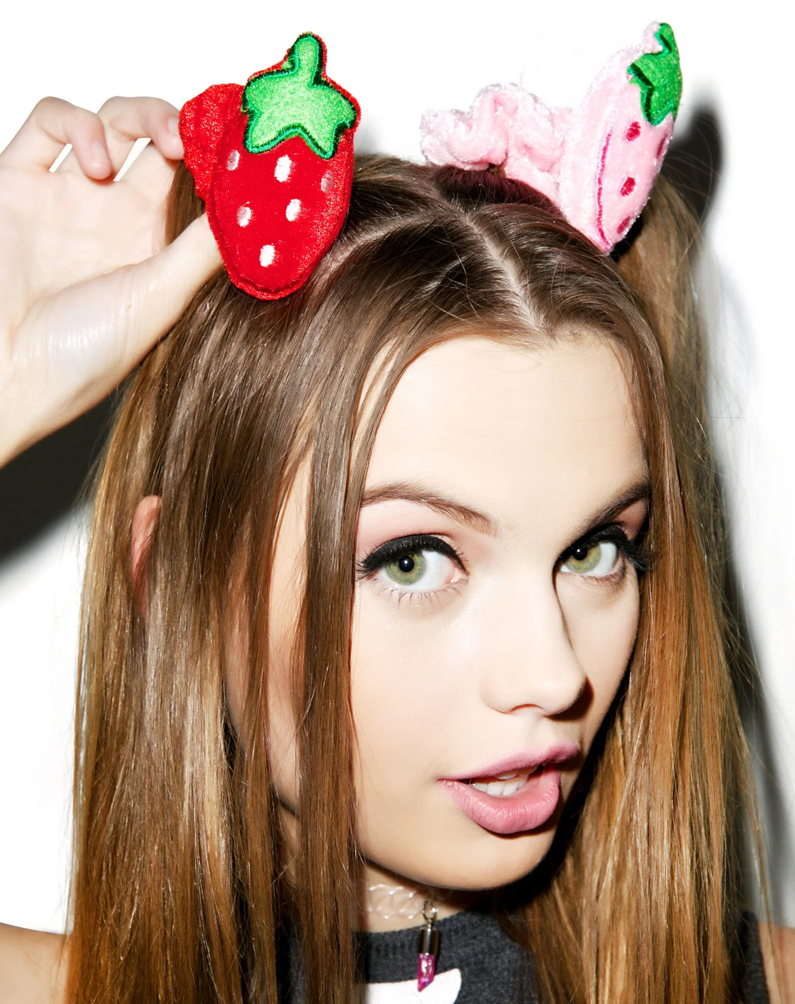 Ichigo Plush Scrunchie - Pink - Image 8