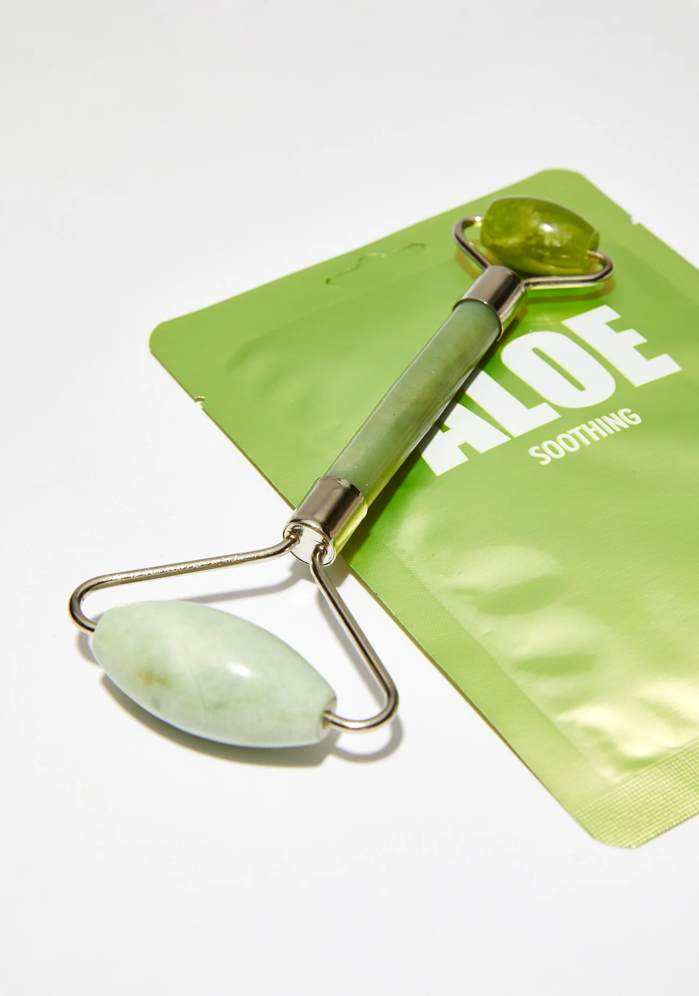 Jade Facial Roller - Image 2