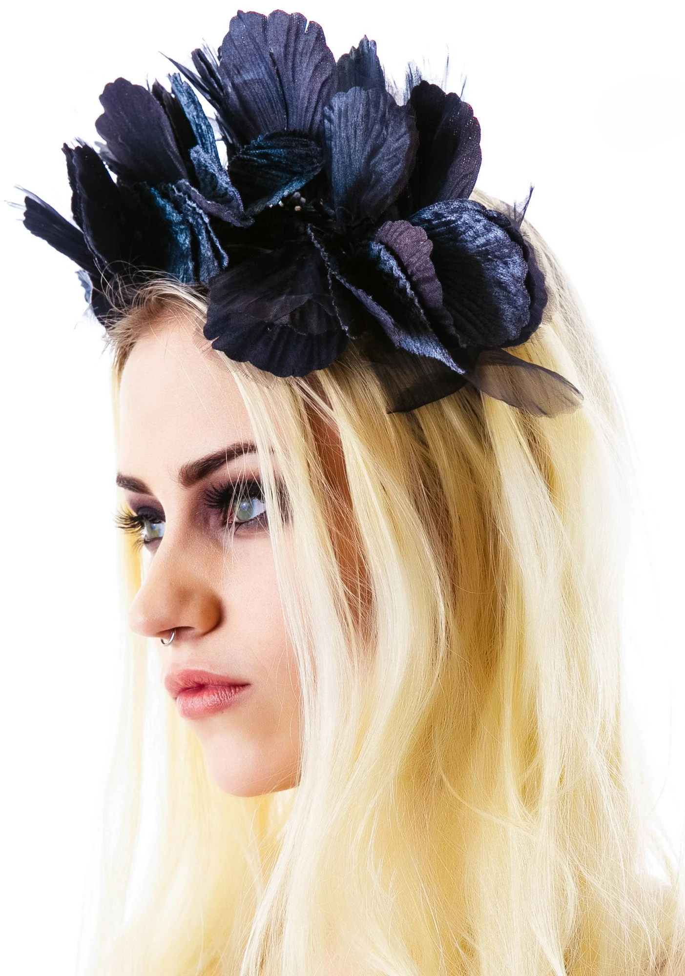 Lana Velvet Noir Crown - Red - Image 10