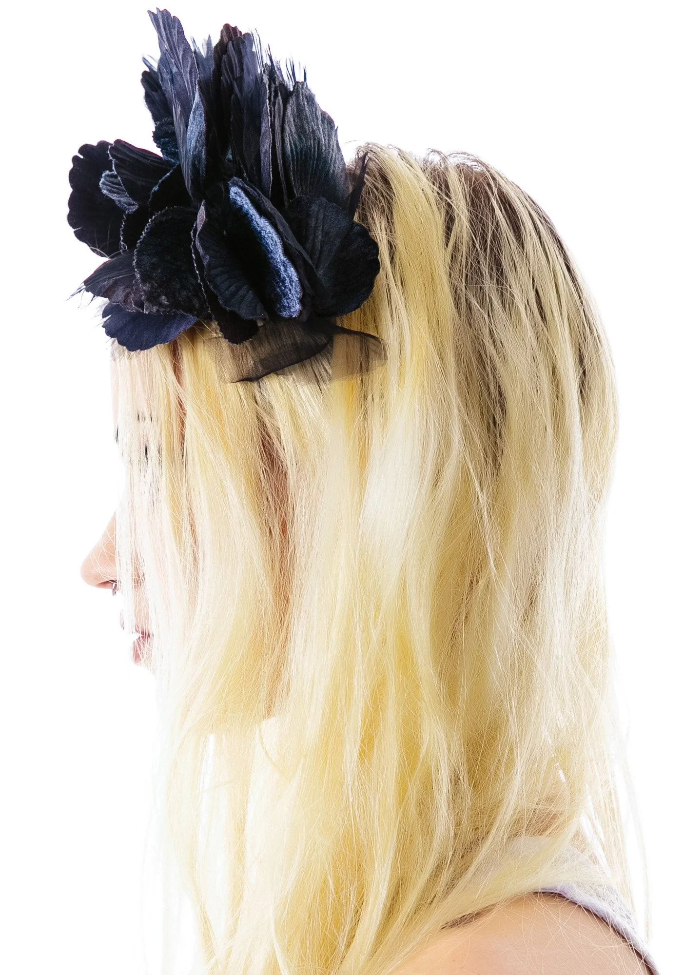 Lana Velvet Noir Crown - Red - Image 8