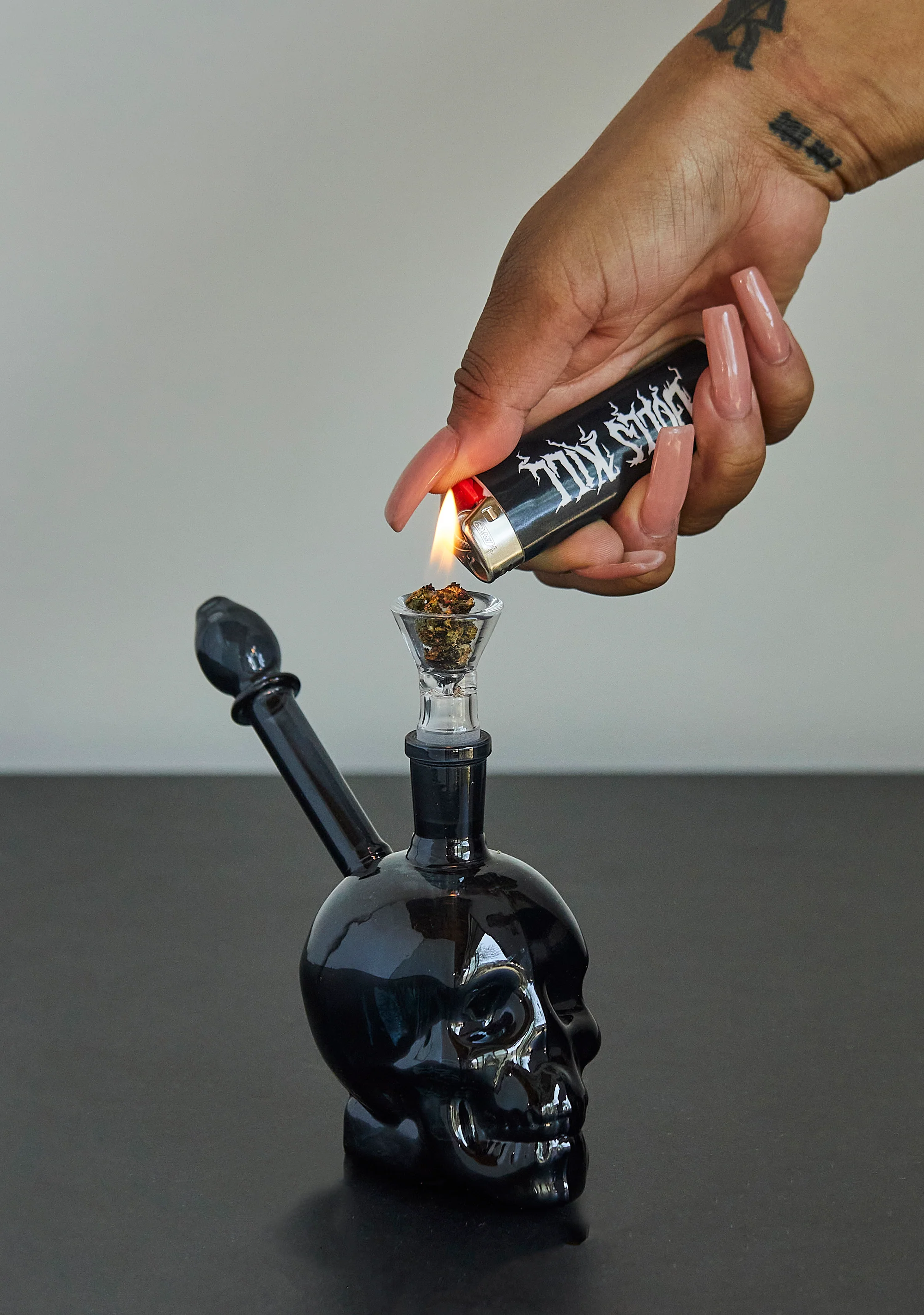 Let's Rot Skull Bong - Black - Image 6