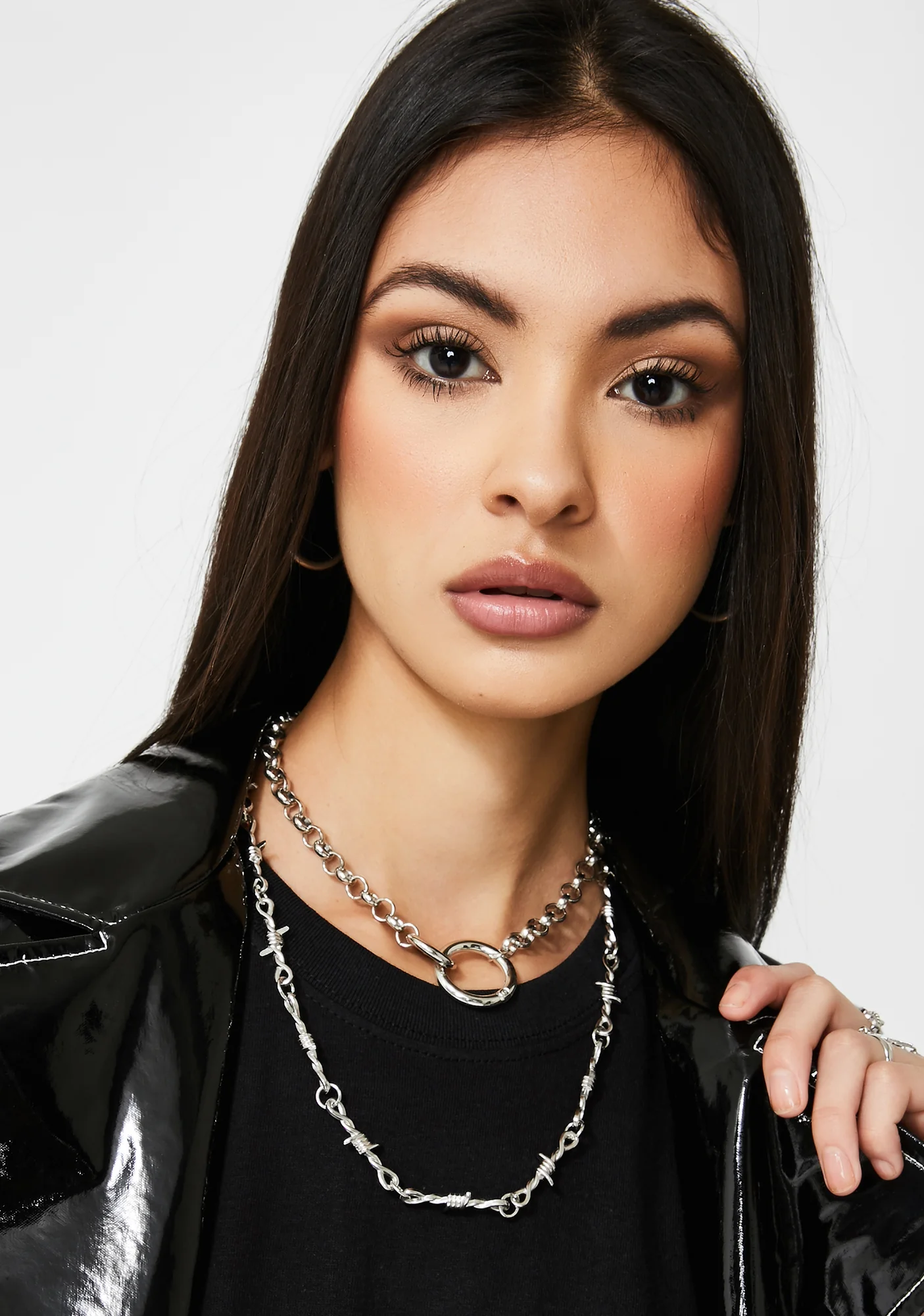 Linked Lova O Ring Necklace - Image 3