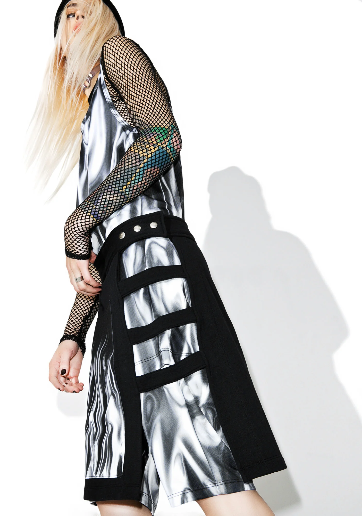 Liquid Silver Coverpiece - Image 4