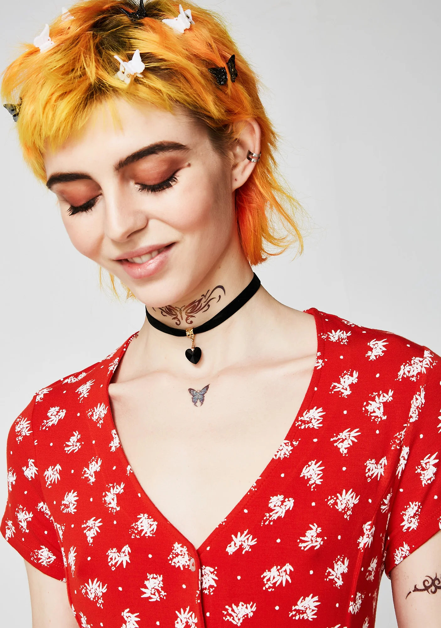 Love Is Dead Heart Choker - Image 5