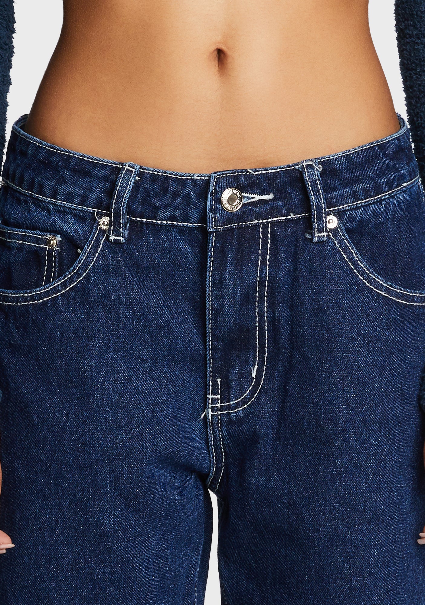 Low Rise Baggy Mom Jeans - Image 5