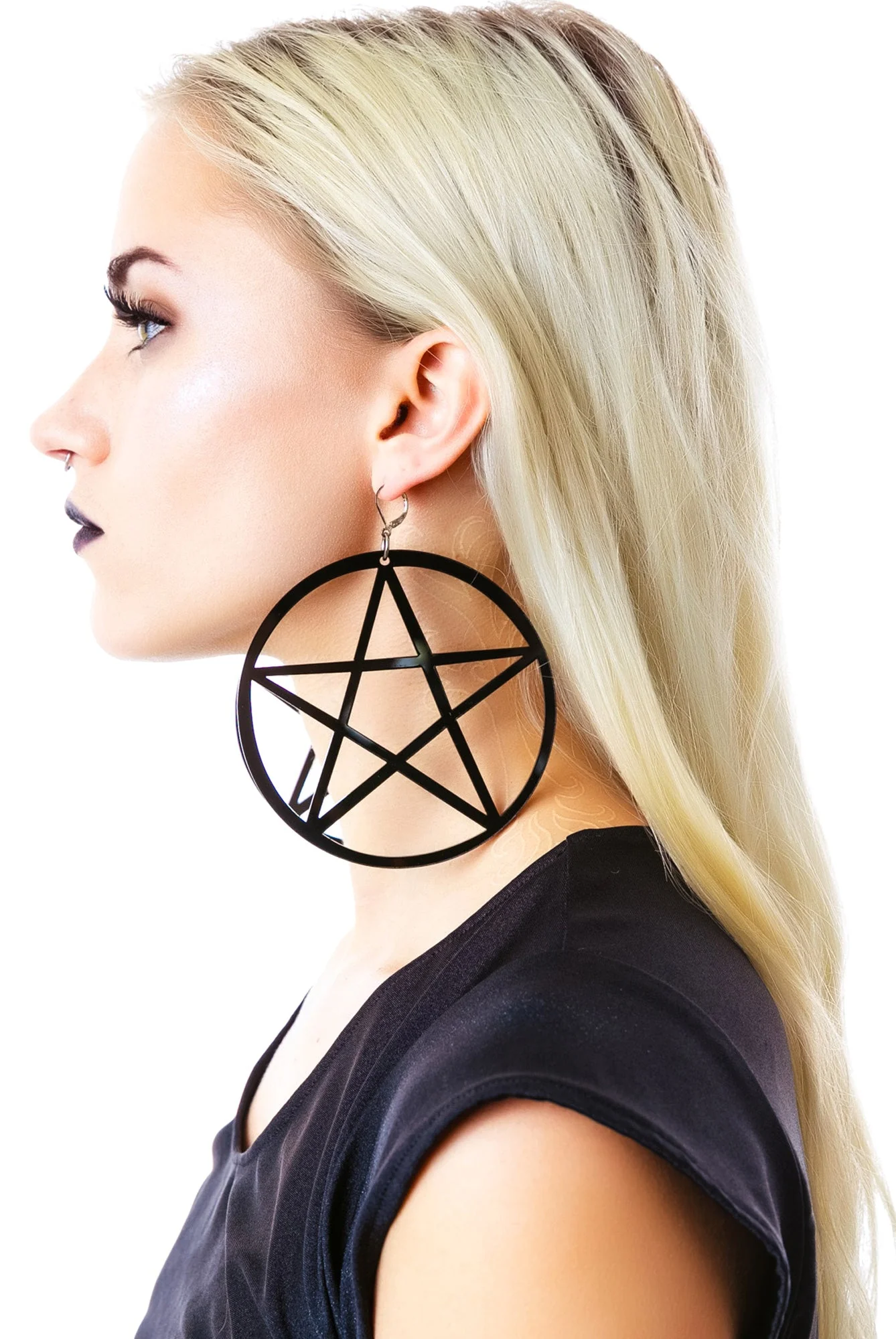 Mercy's Lost Pentagram Earring - White - Image 4