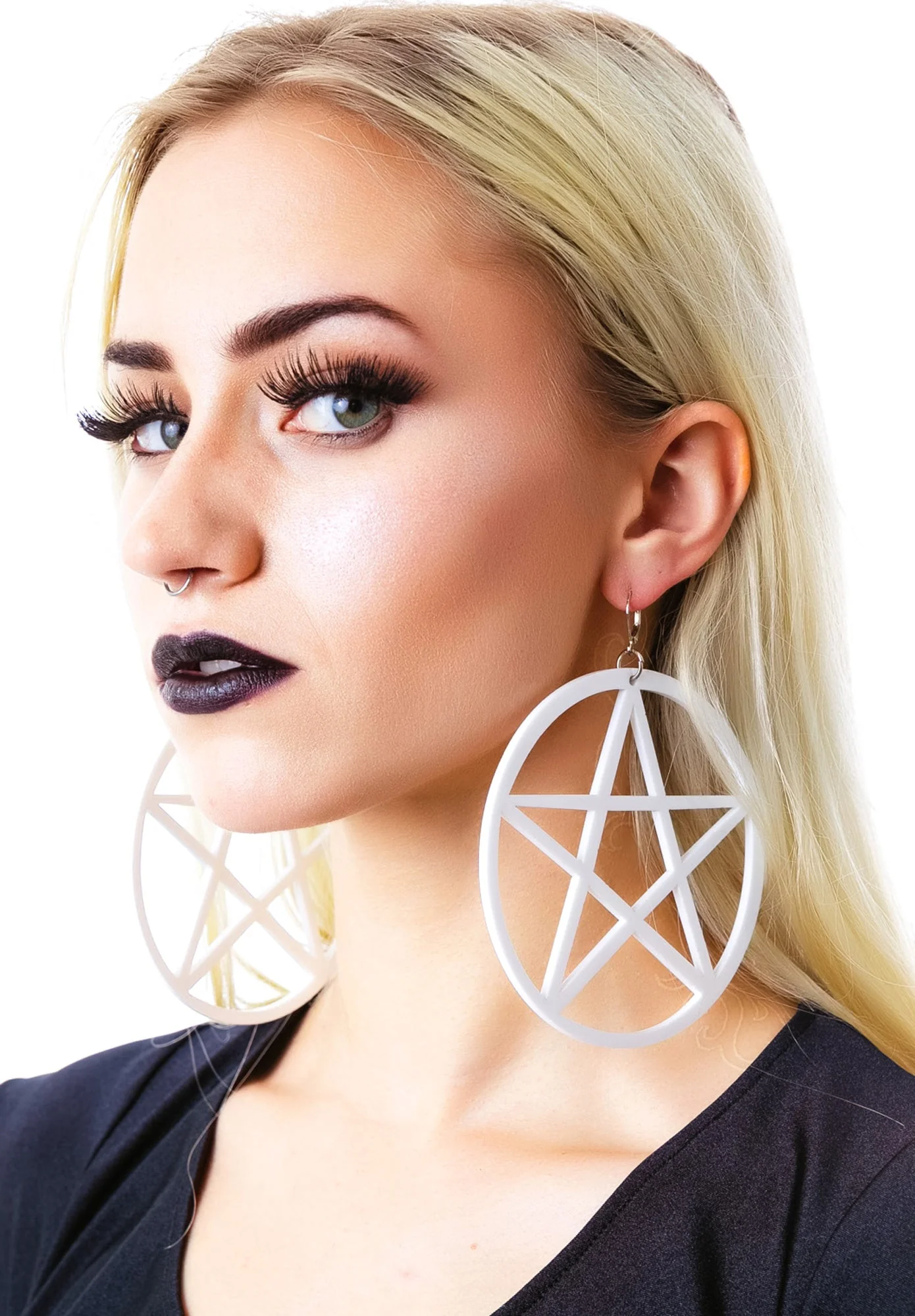 Mercy's Lost Pentagram Earring - White - Image 7