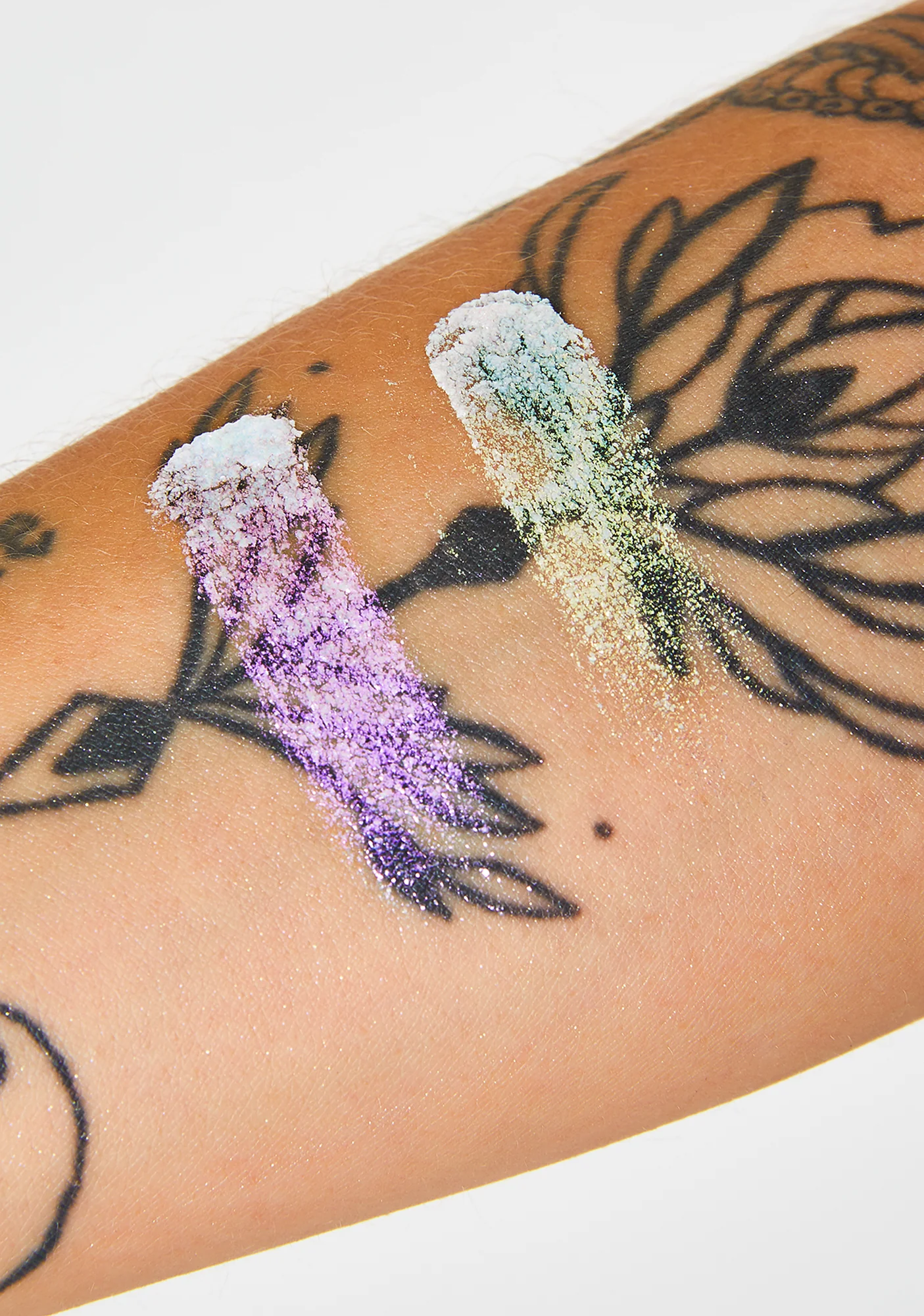 Mermaid Dew Invisapearl Highlighter - Image 2