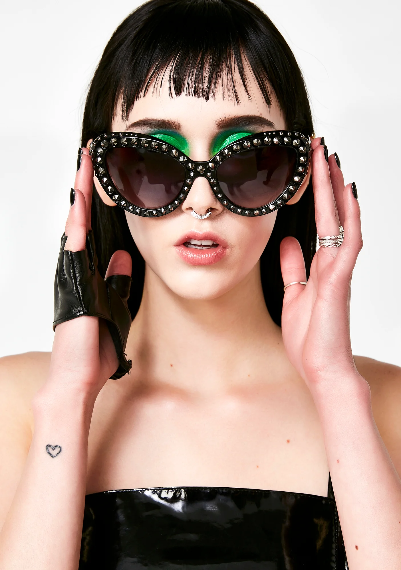 Money Ain't A Thang Sunglasses - Image 4