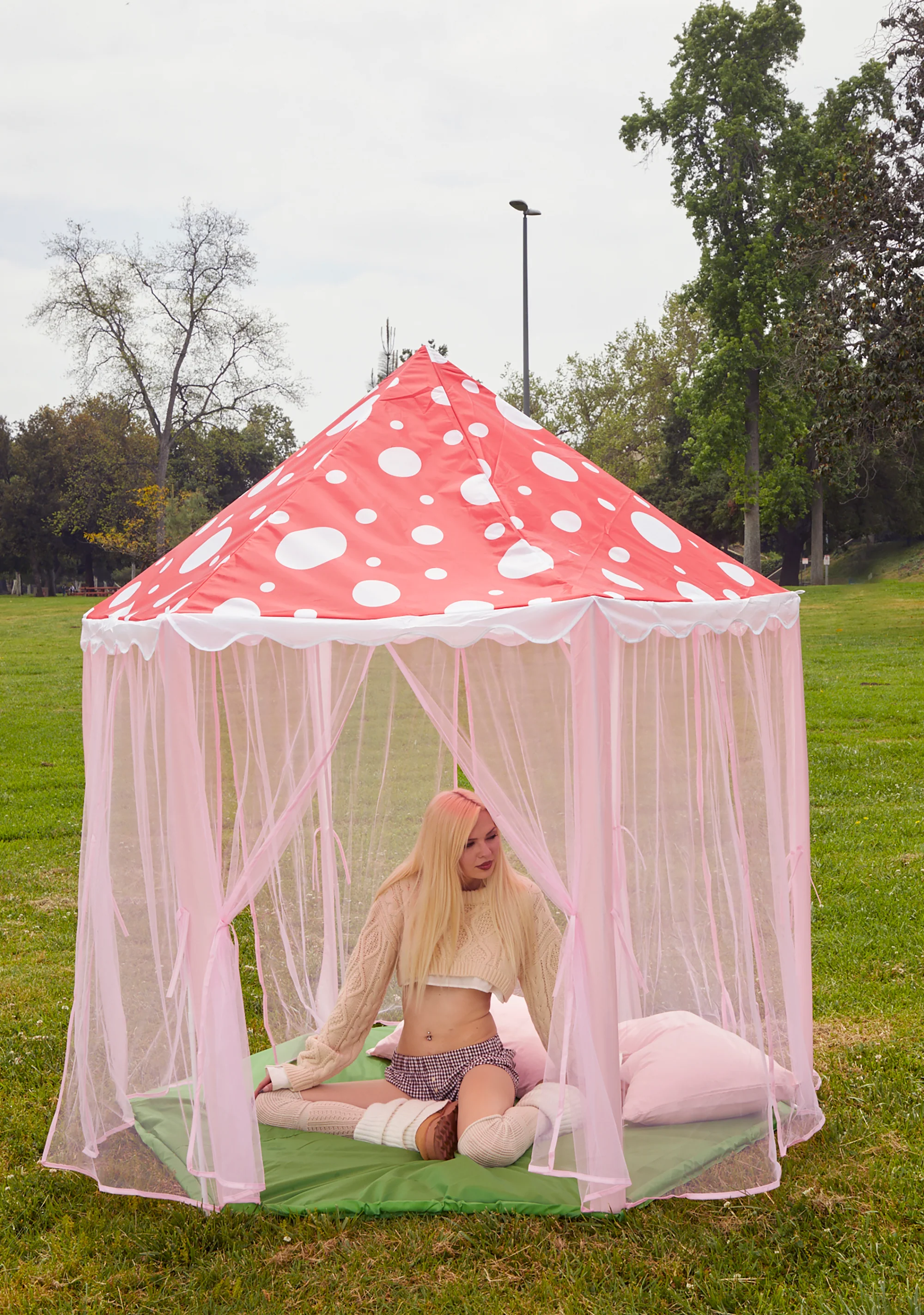 Mushroom Hideaway Tent - Image 5