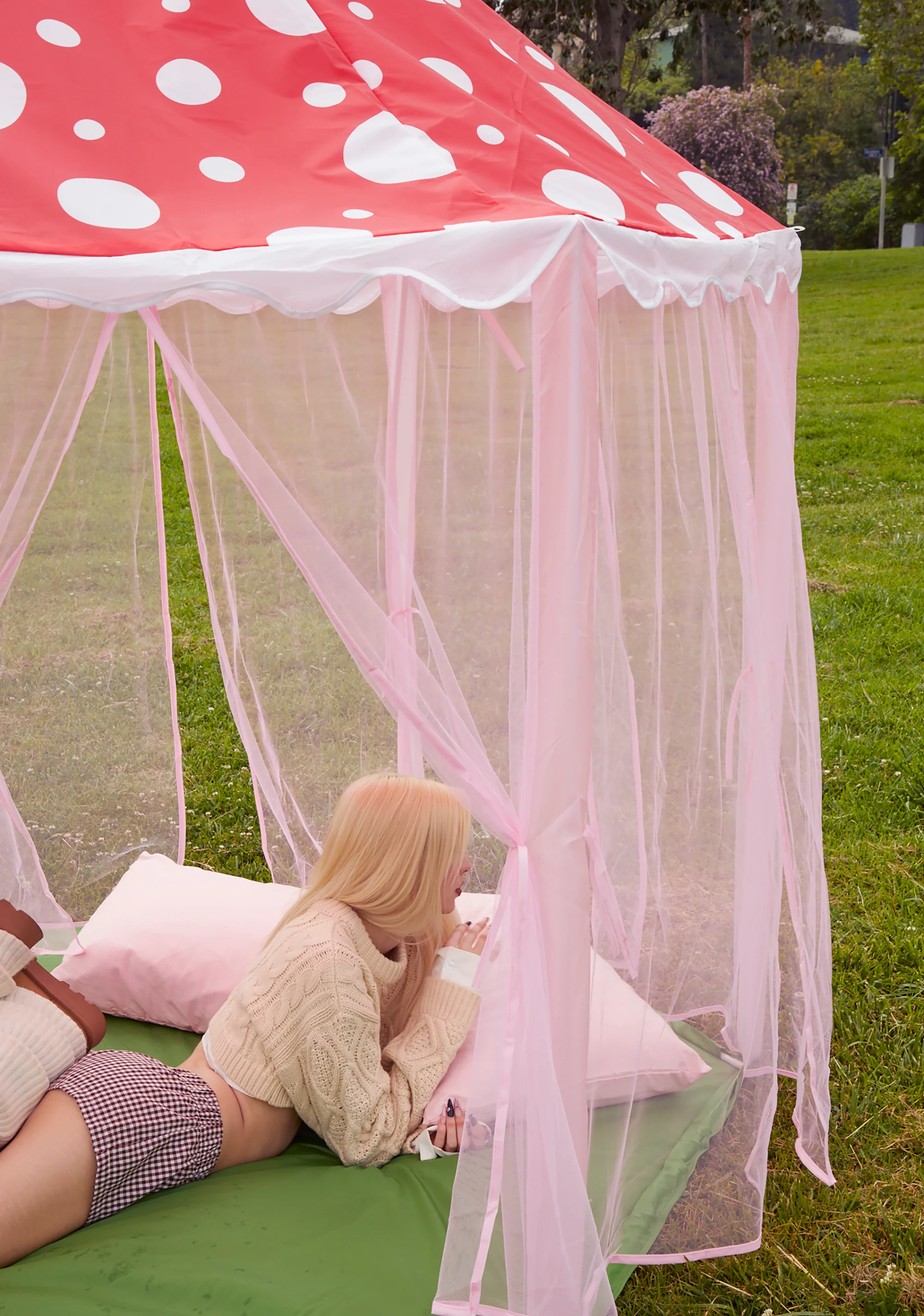 Mushroom Hideaway Tent - Image 6