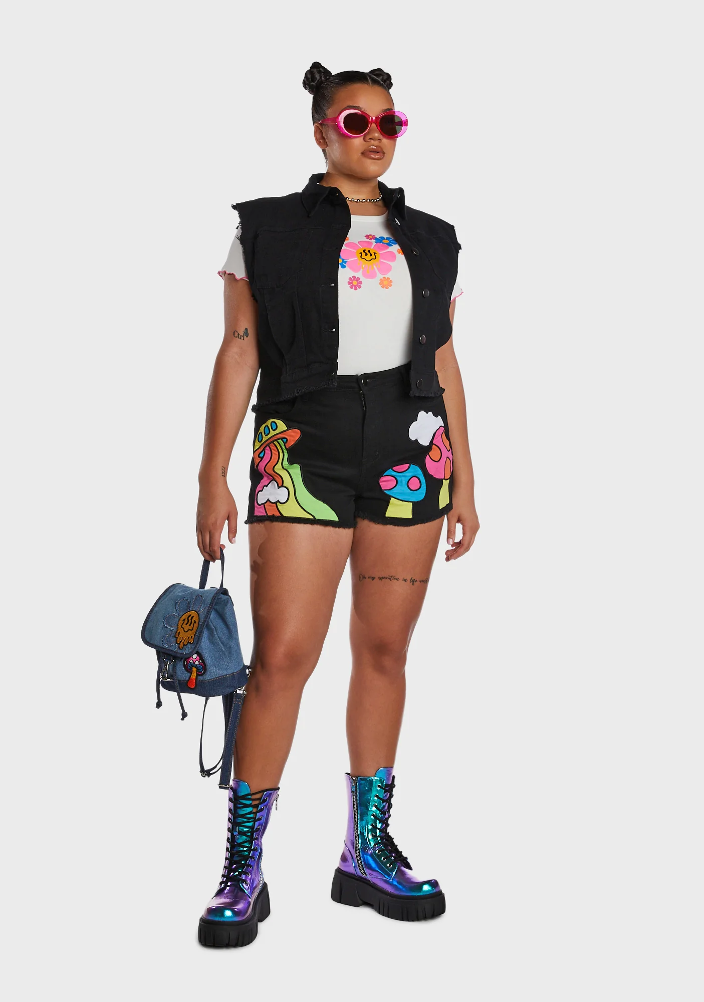 Plus Cosmic Scene Applique Vest - Image 5
