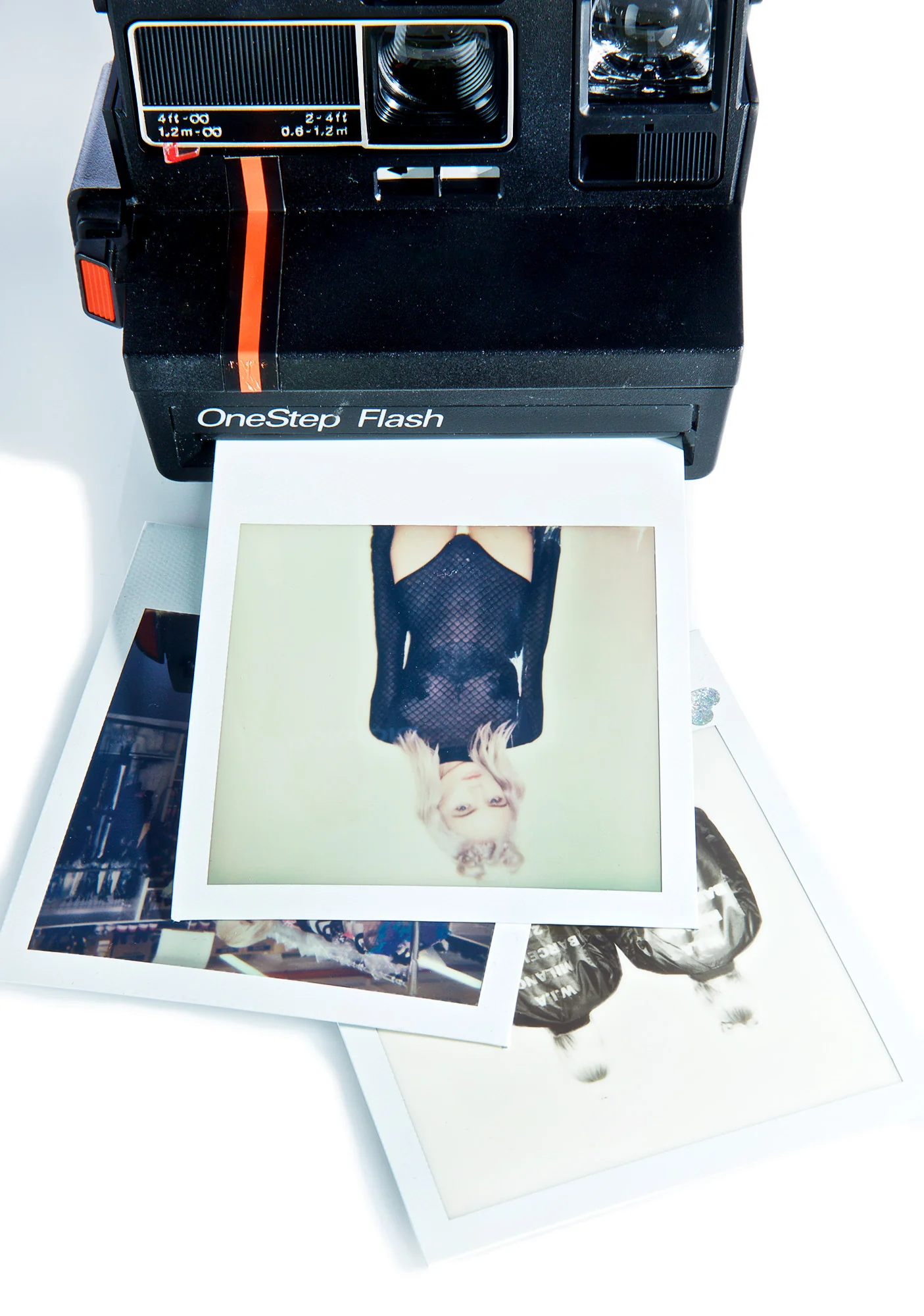 Polaroid 600 Red Stripe Camera - Image 5