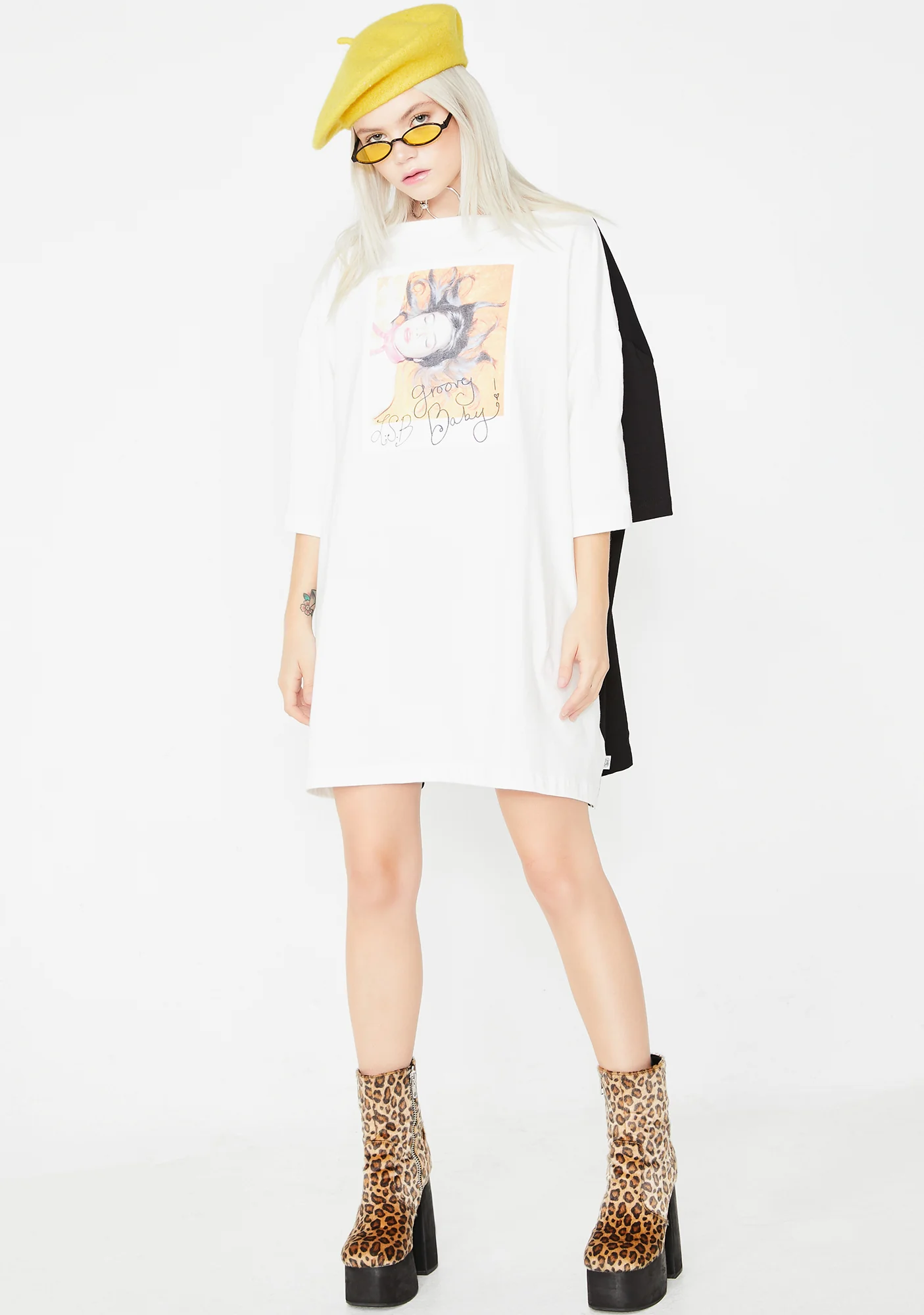 Polaroid Photo Big Tee - Image 5