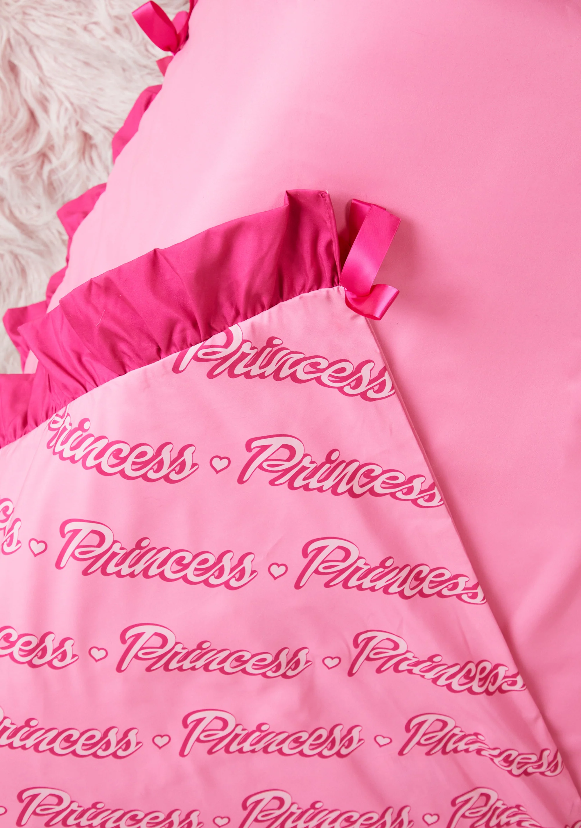 Regal Life Duvet Set - Image 6