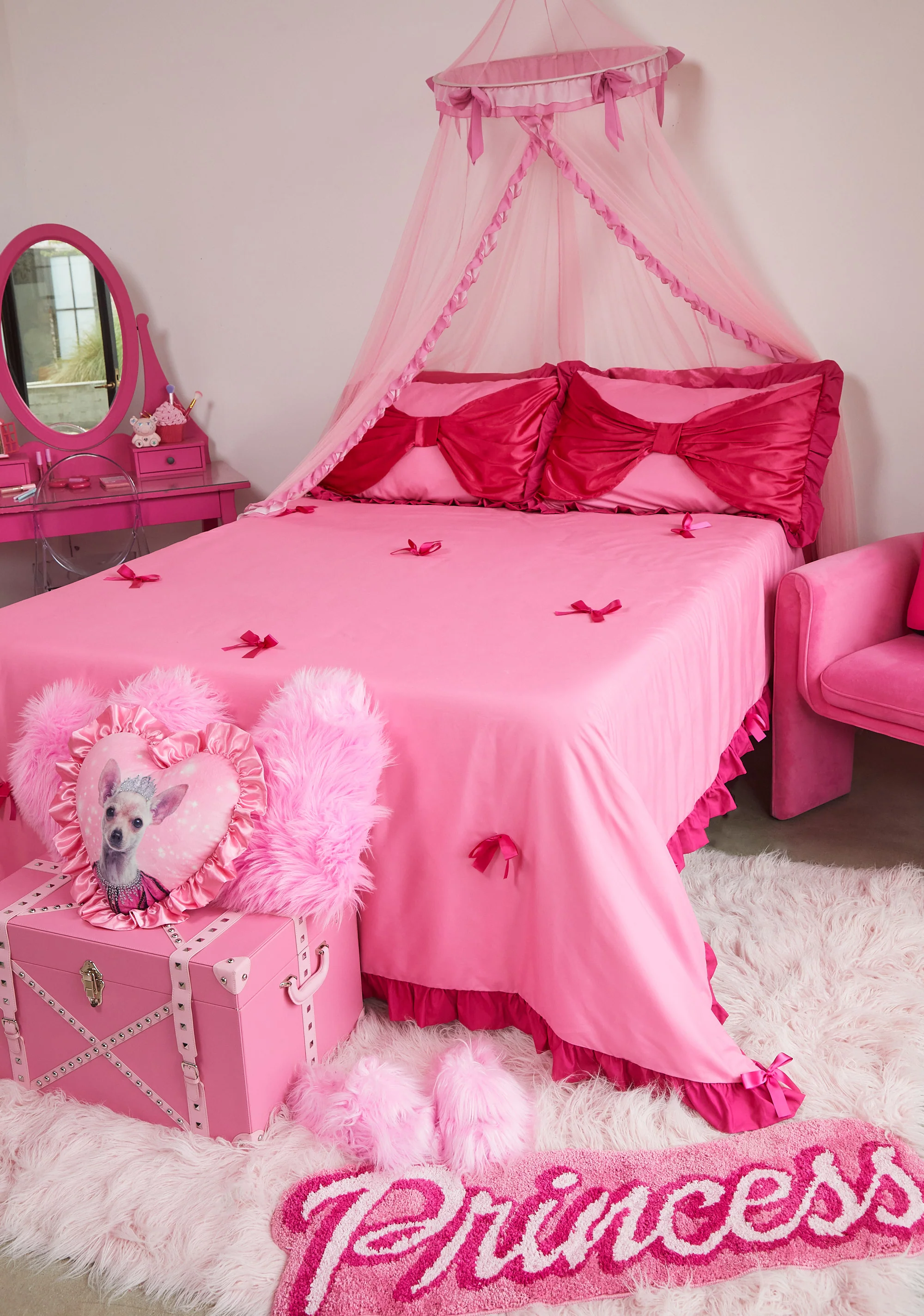 Regal Life Duvet Set - Image 7