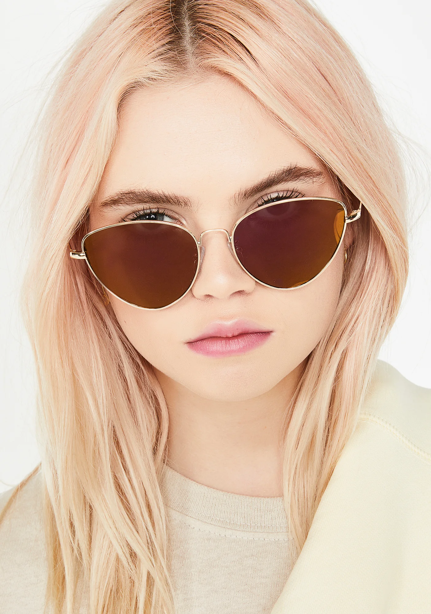 Roll Out Cat Eye Sunglasses - Image 3