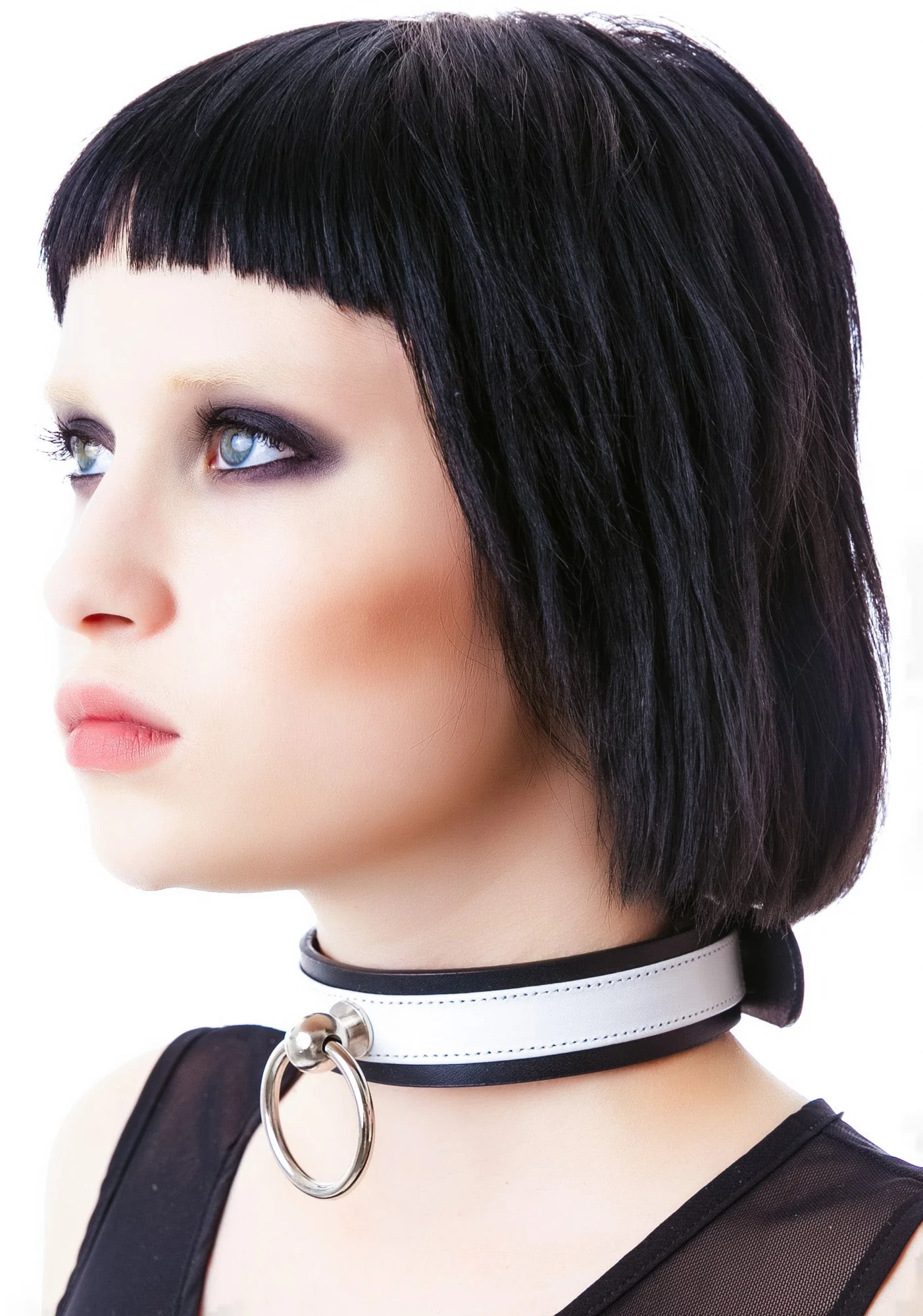 Saddle Stud O Ring Choker - Red - Image 14