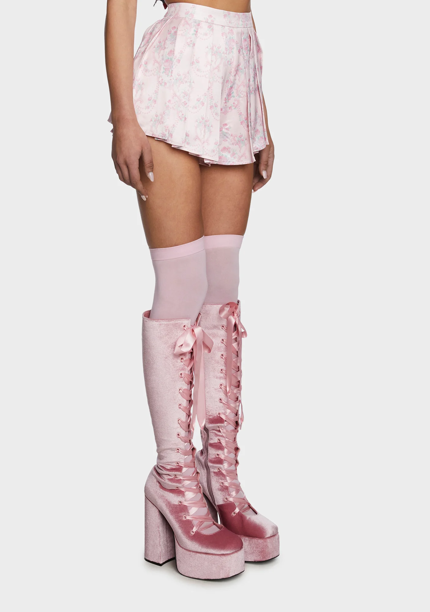 Scandal Sheet Pleated Shorts - Pink - Image 3
