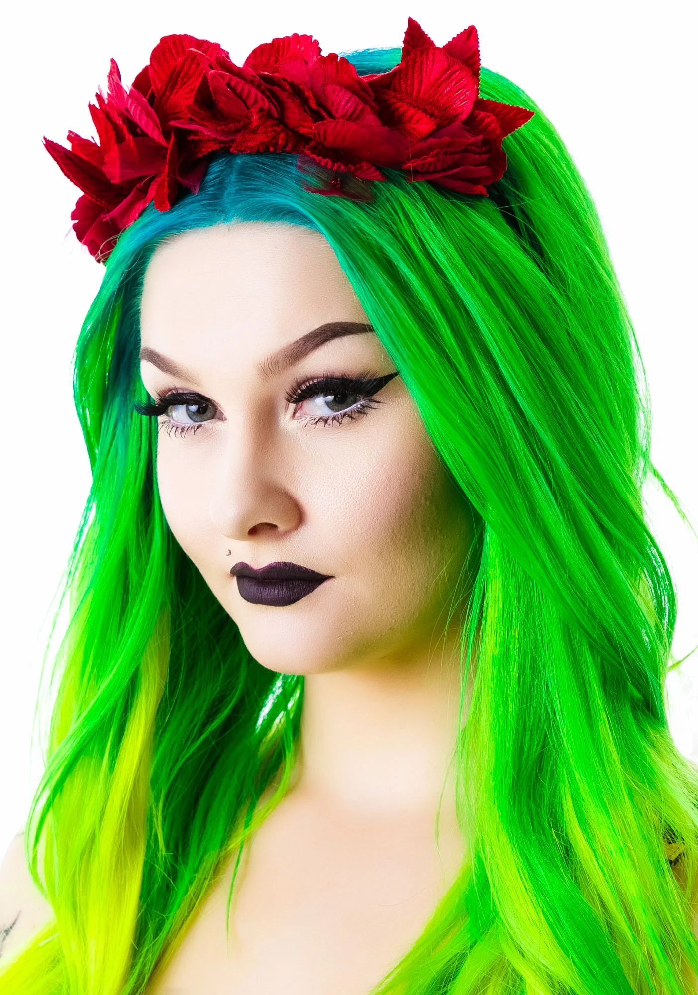 Serena Velvet Noir Crown - Image 6