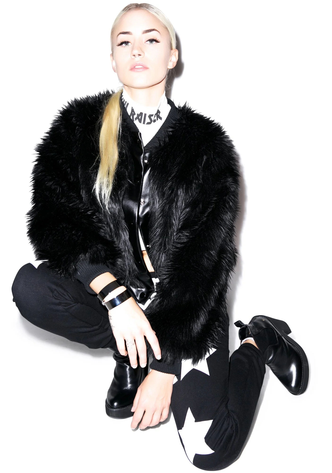 Sharon Faux Fur Bomber Jacket - Black - Image 4