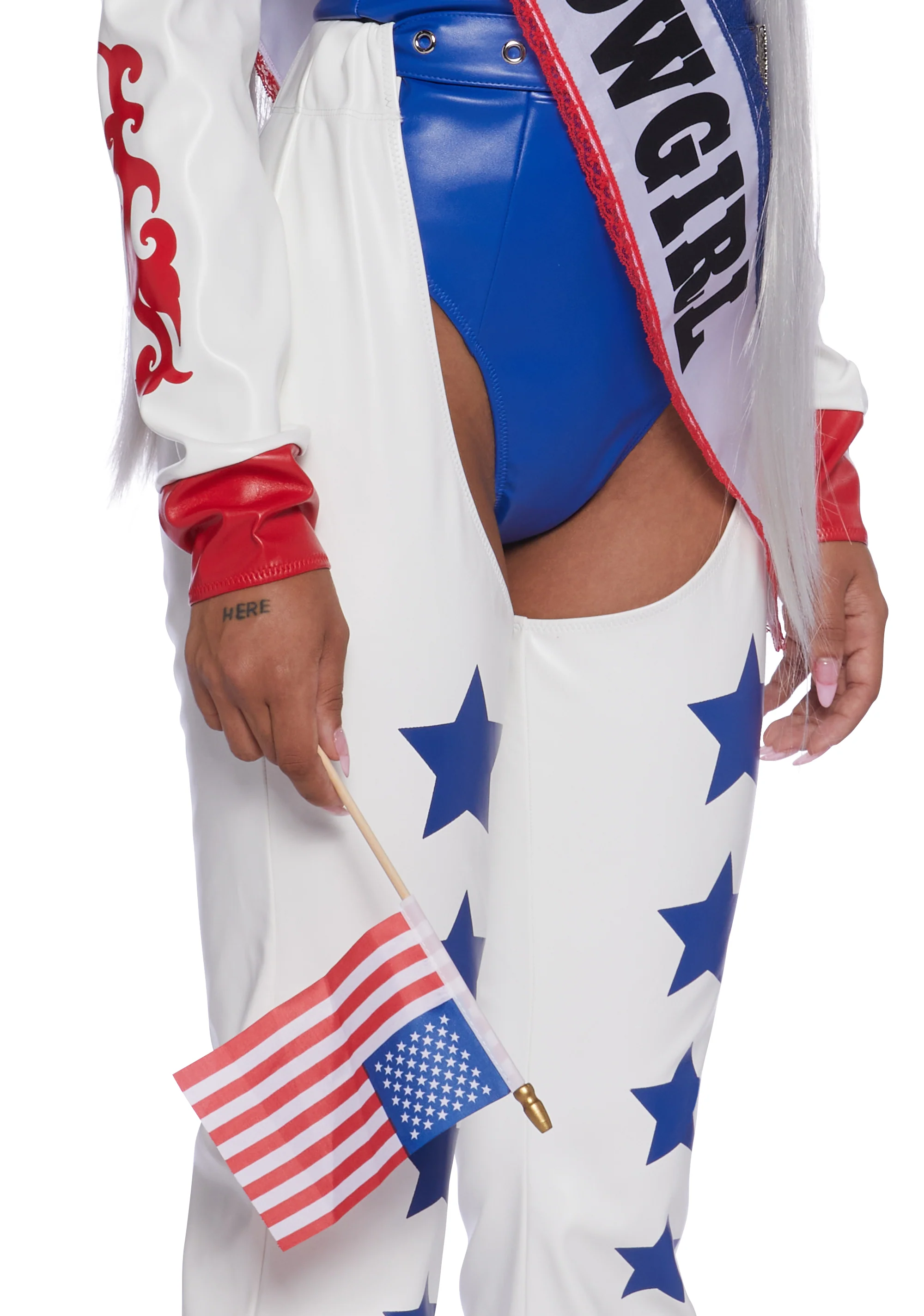Ain’t Texas Costume And Wig Set - Image 5
